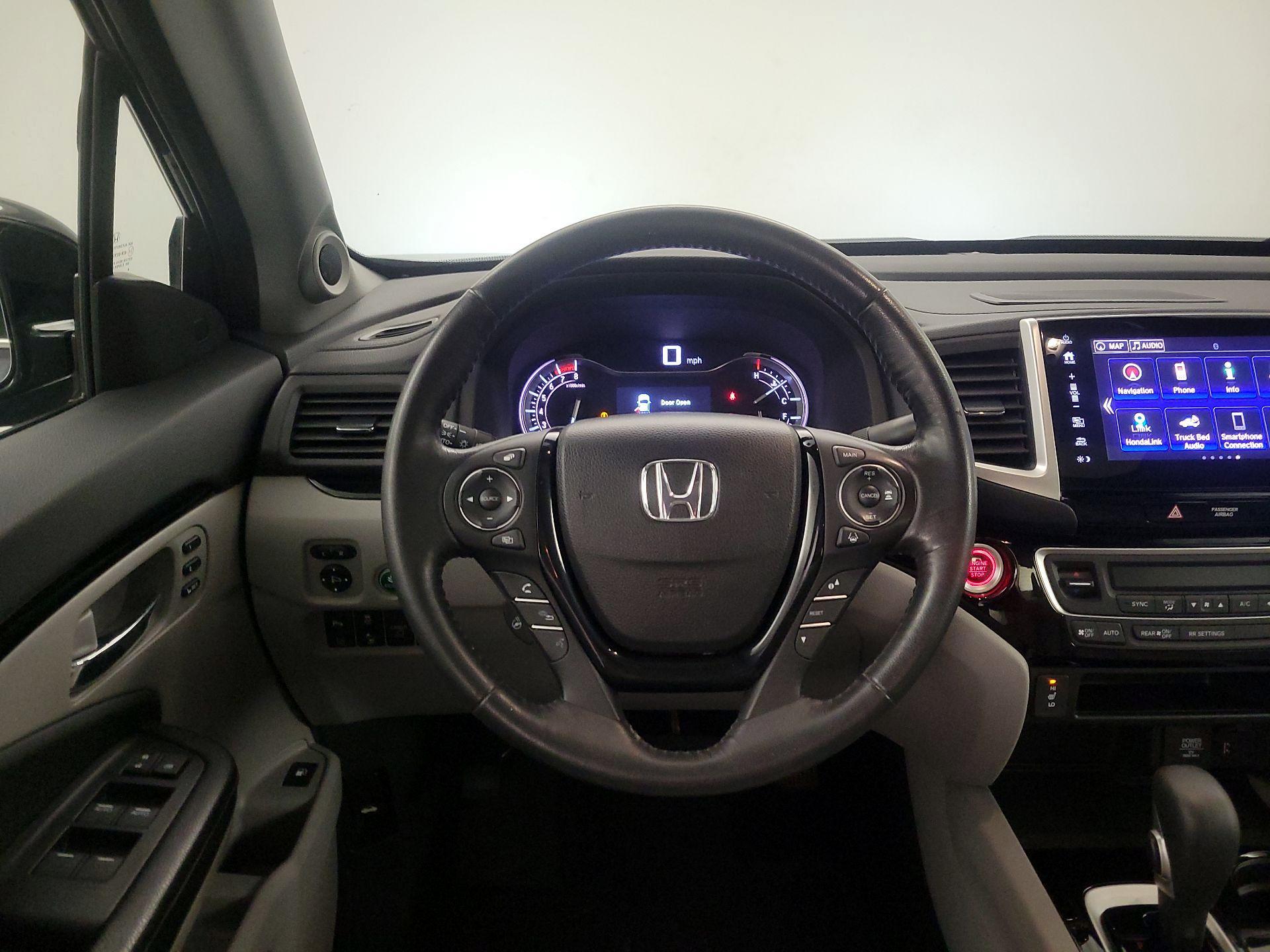 Thumbnail: 2017 Honda Ridgeline - 10