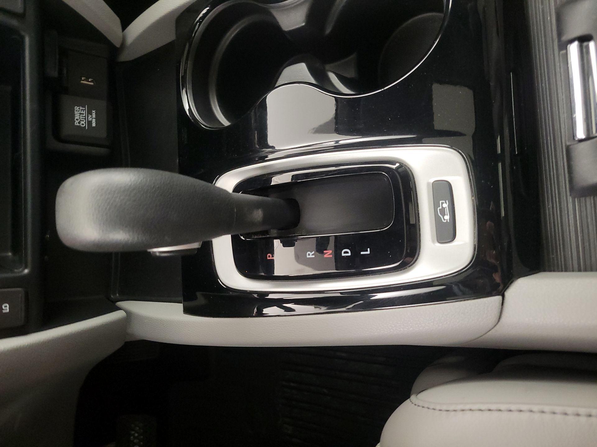 Thumbnail: 2017 Honda Ridgeline - 18