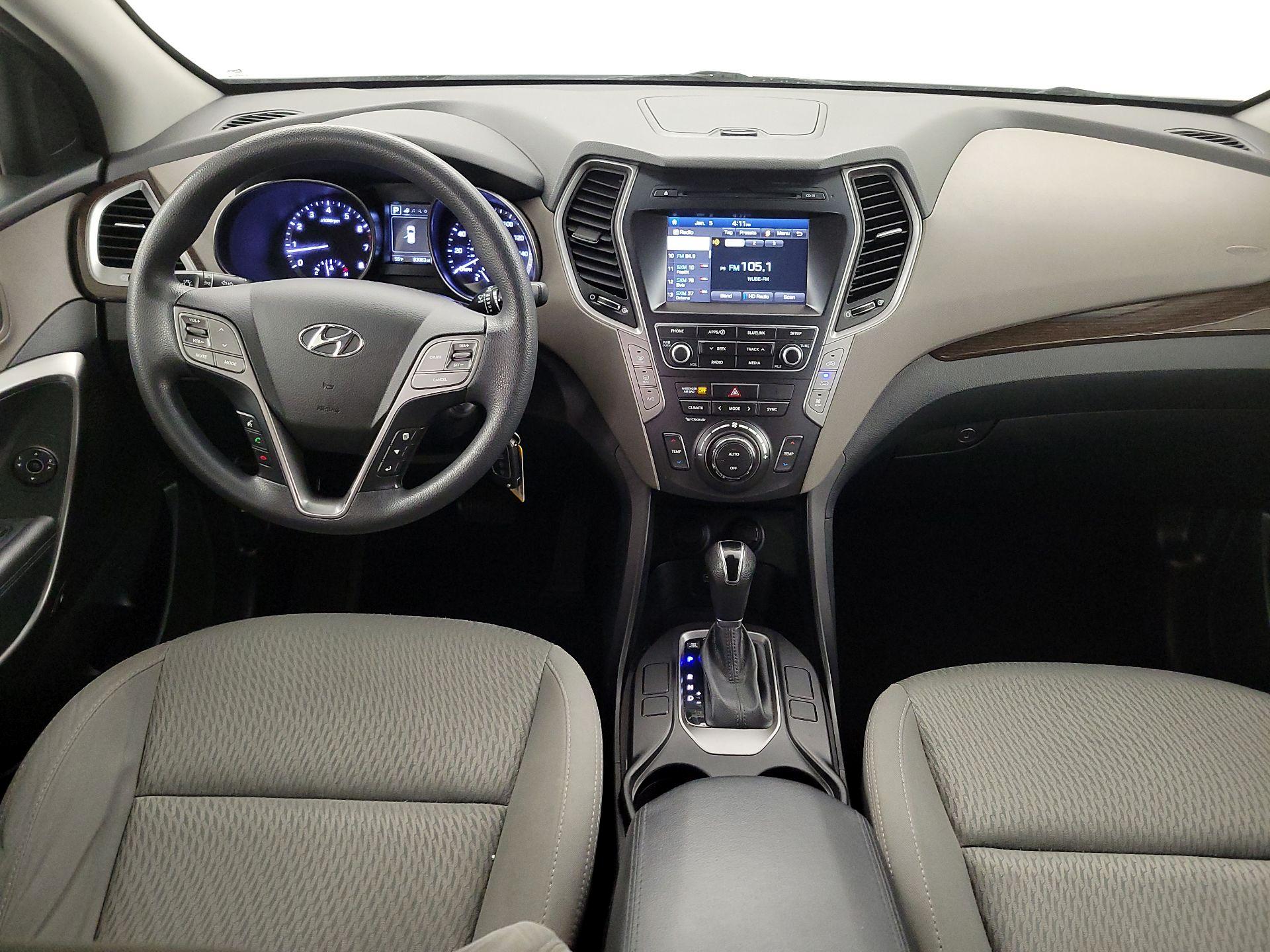 Thumbnail: 2017 Hyundai Santa Fe - 9