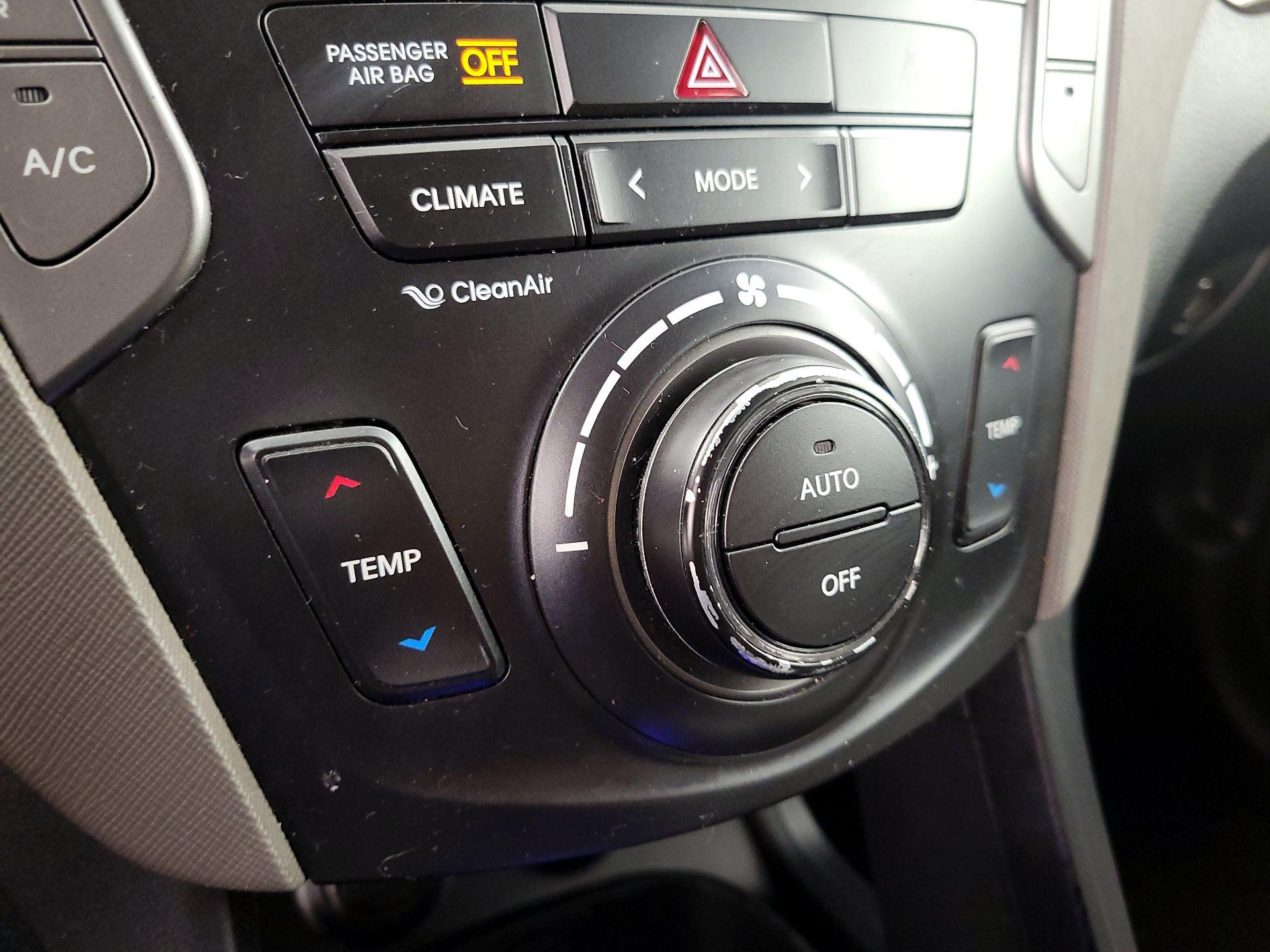 Thumbnail: 2017 Hyundai Santa Fe - 16