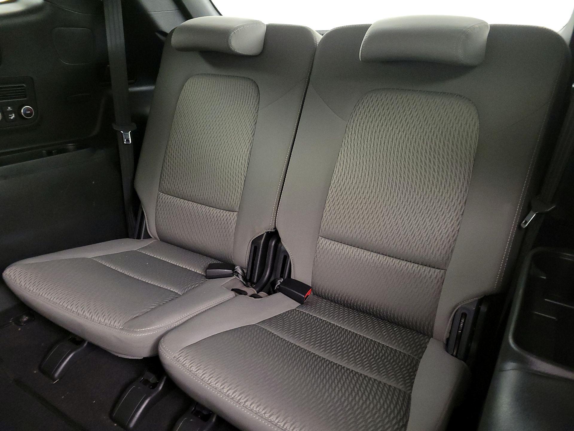 Thumbnail: 2017 Hyundai Santa Fe - 20