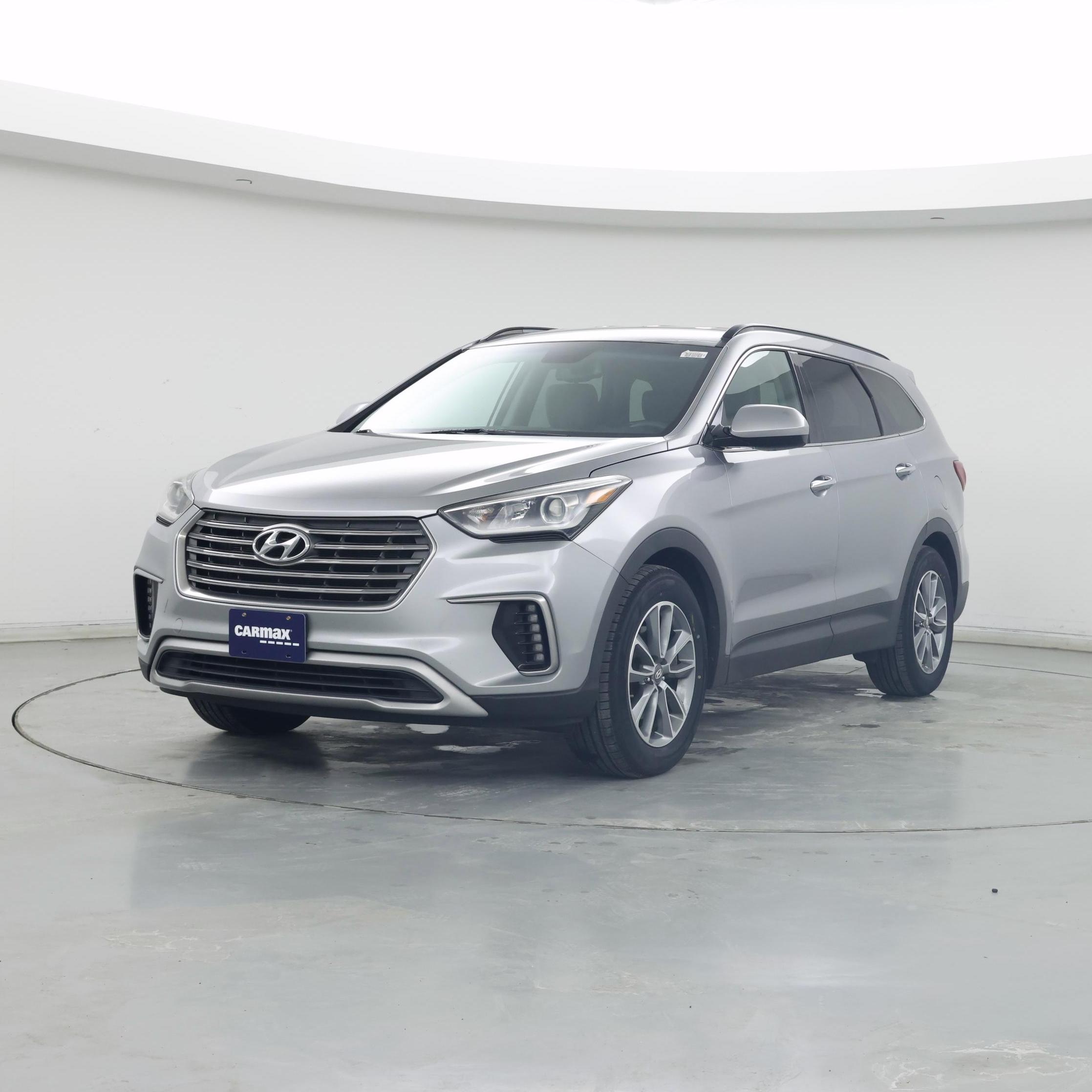 Thumbnail: 2017 Hyundai Santa Fe - 4