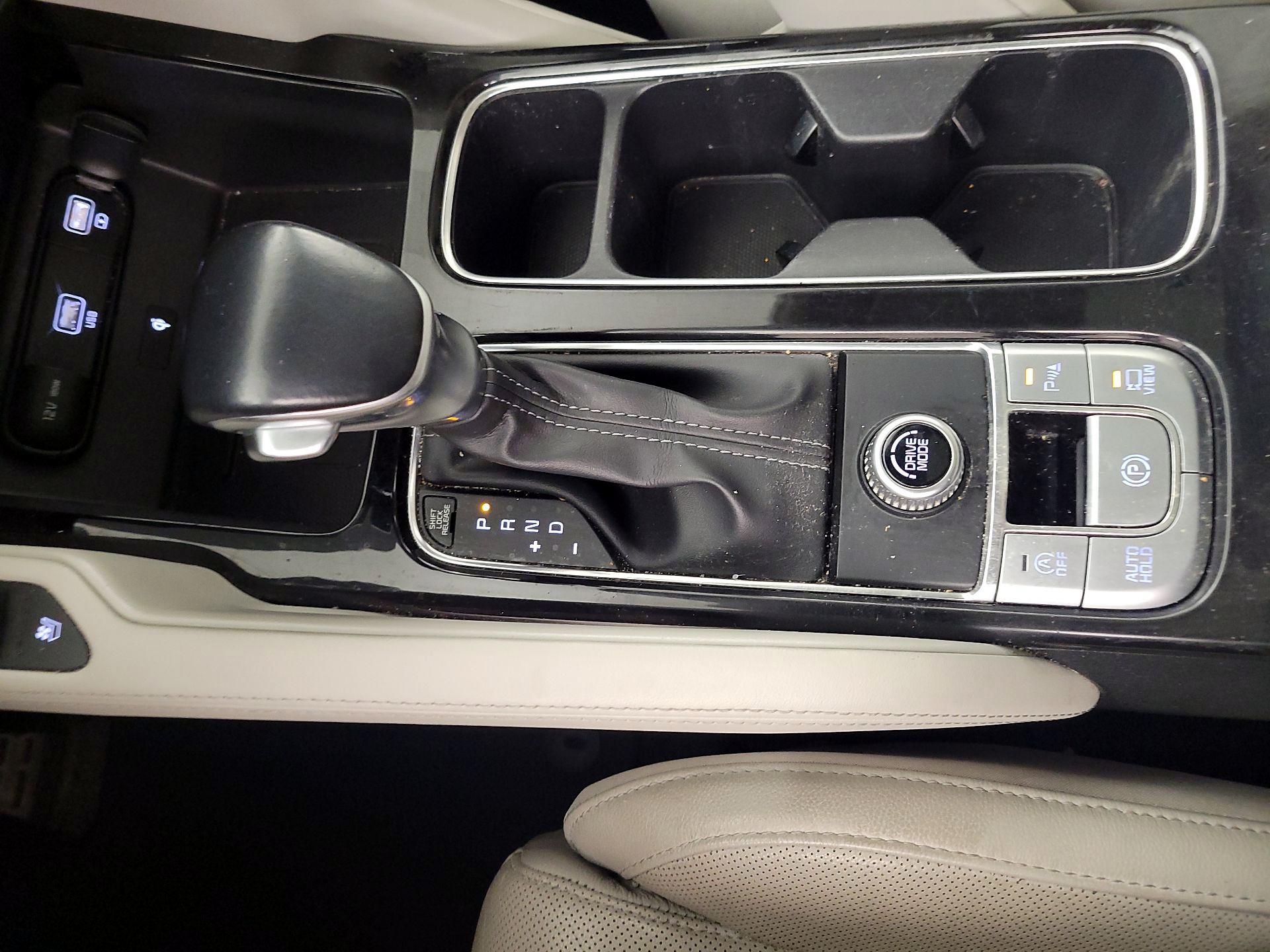 Thumbnail: 2021 Kia Telluride - 18