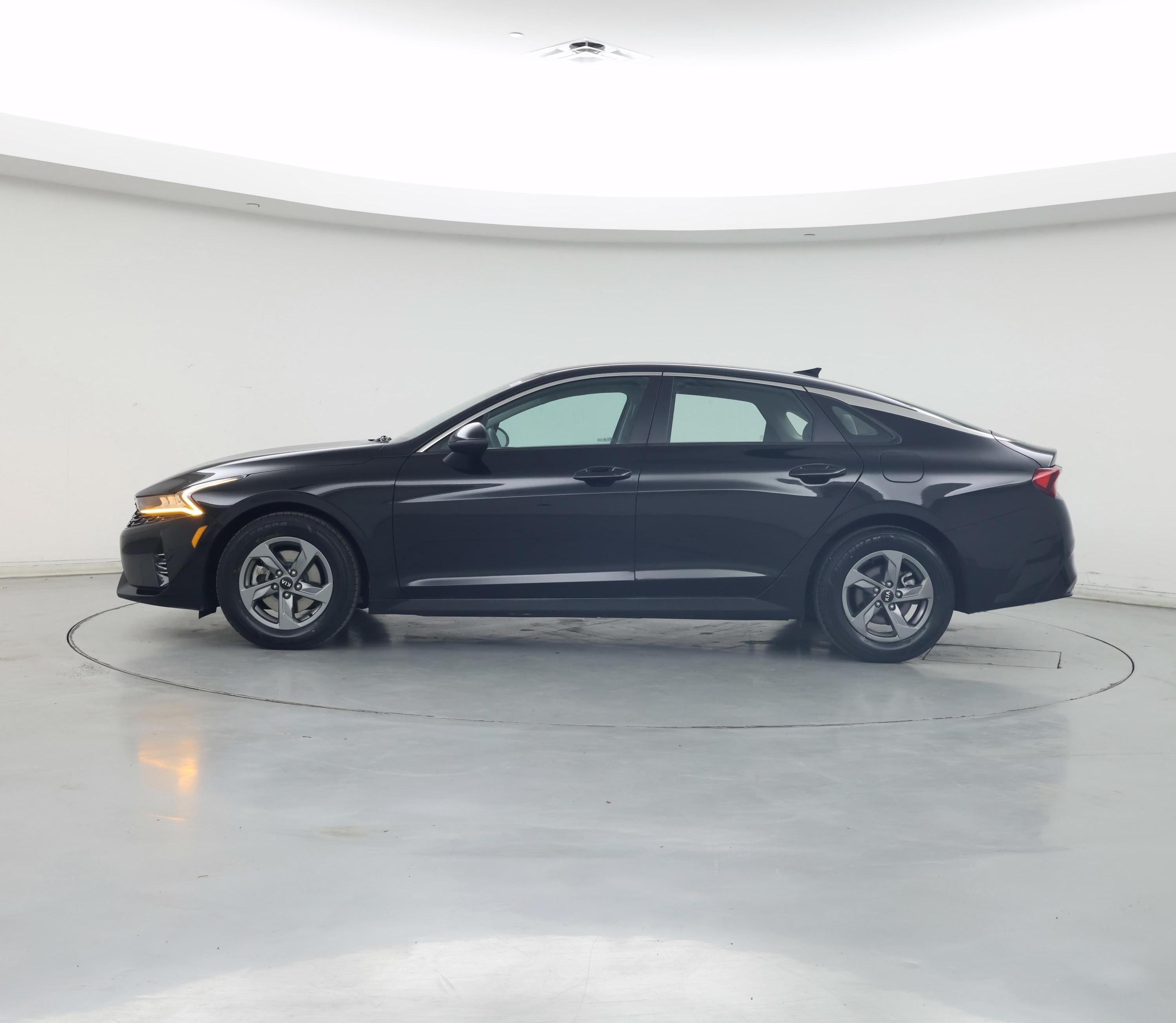 Thumbnail: 2021 Kia K5 - 3