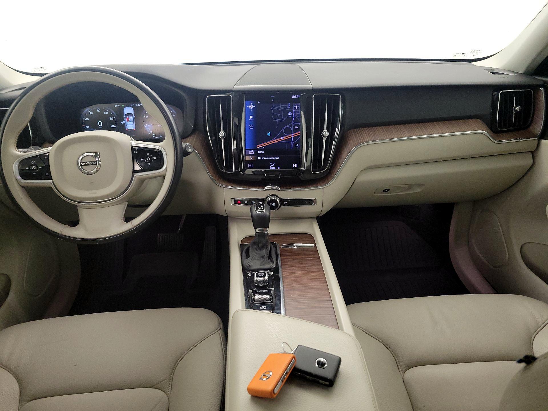 Thumbnail: 2021 Volvo XC60 - 9