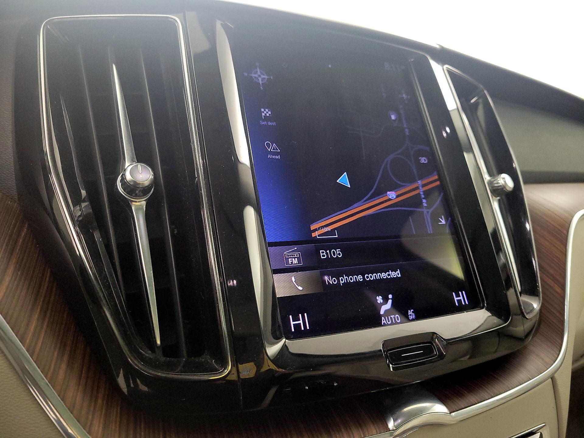 Thumbnail: 2021 Volvo XC60 - 14