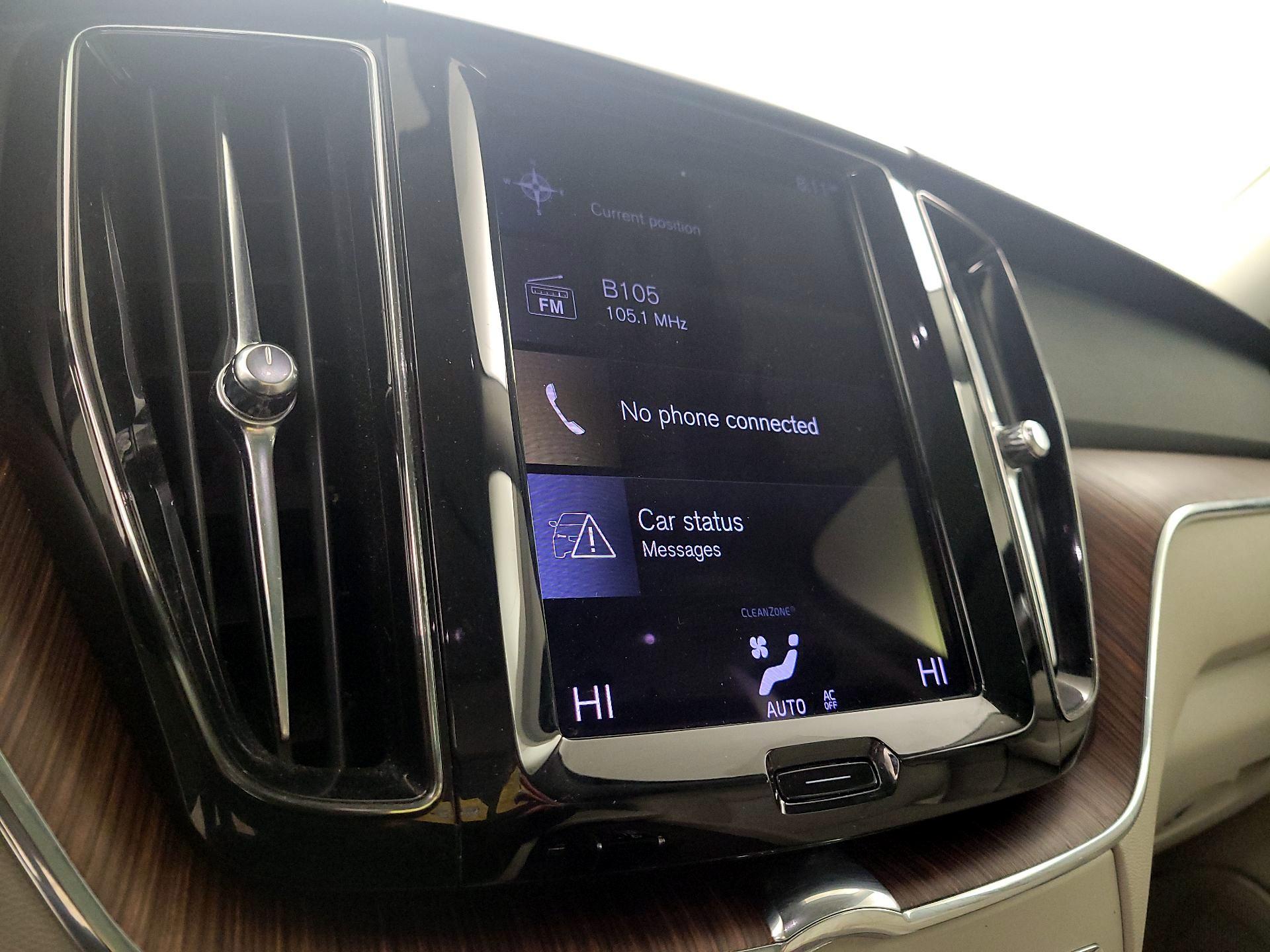 Thumbnail: 2021 Volvo XC60 - 16