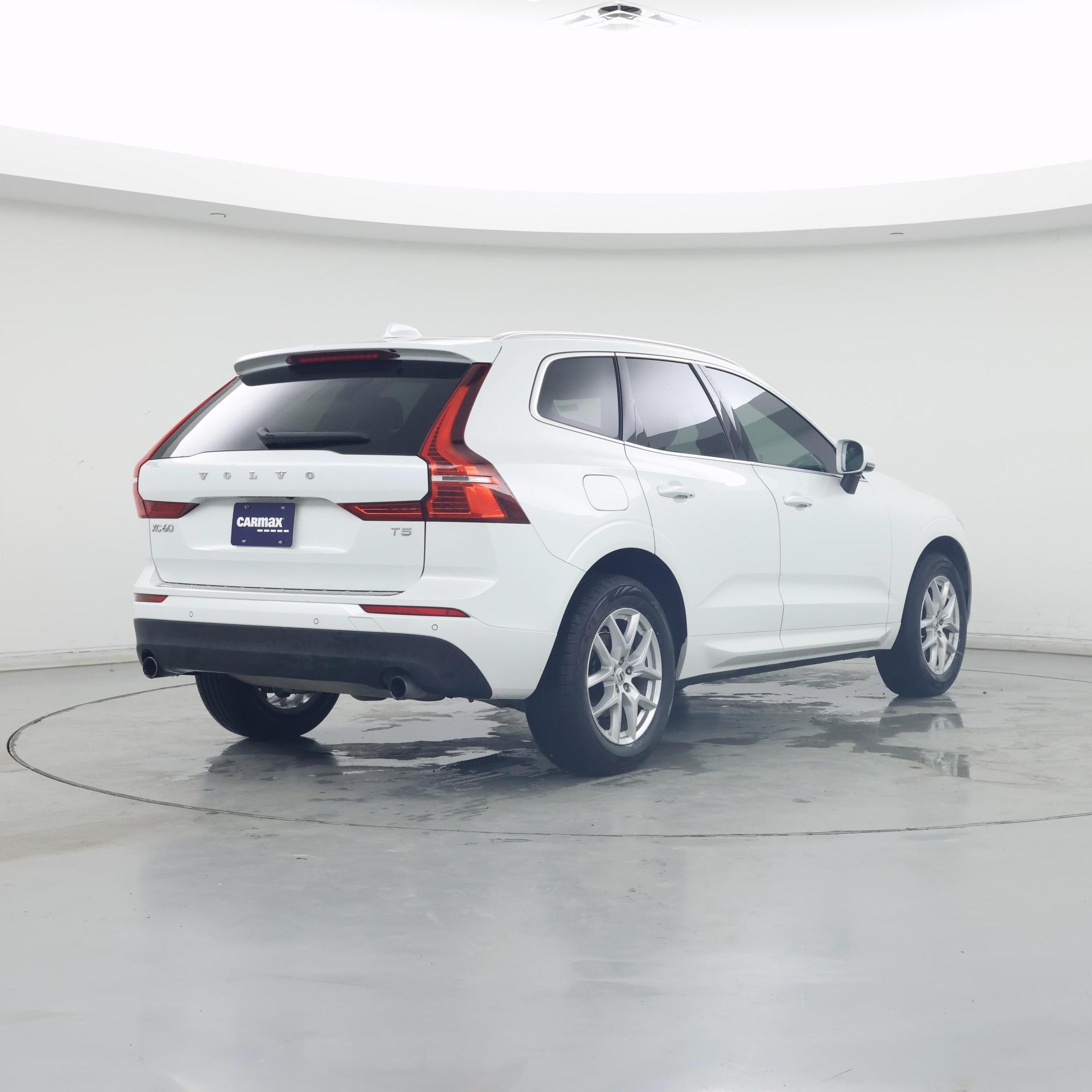 Thumbnail: 2021 Volvo XC60 - 8