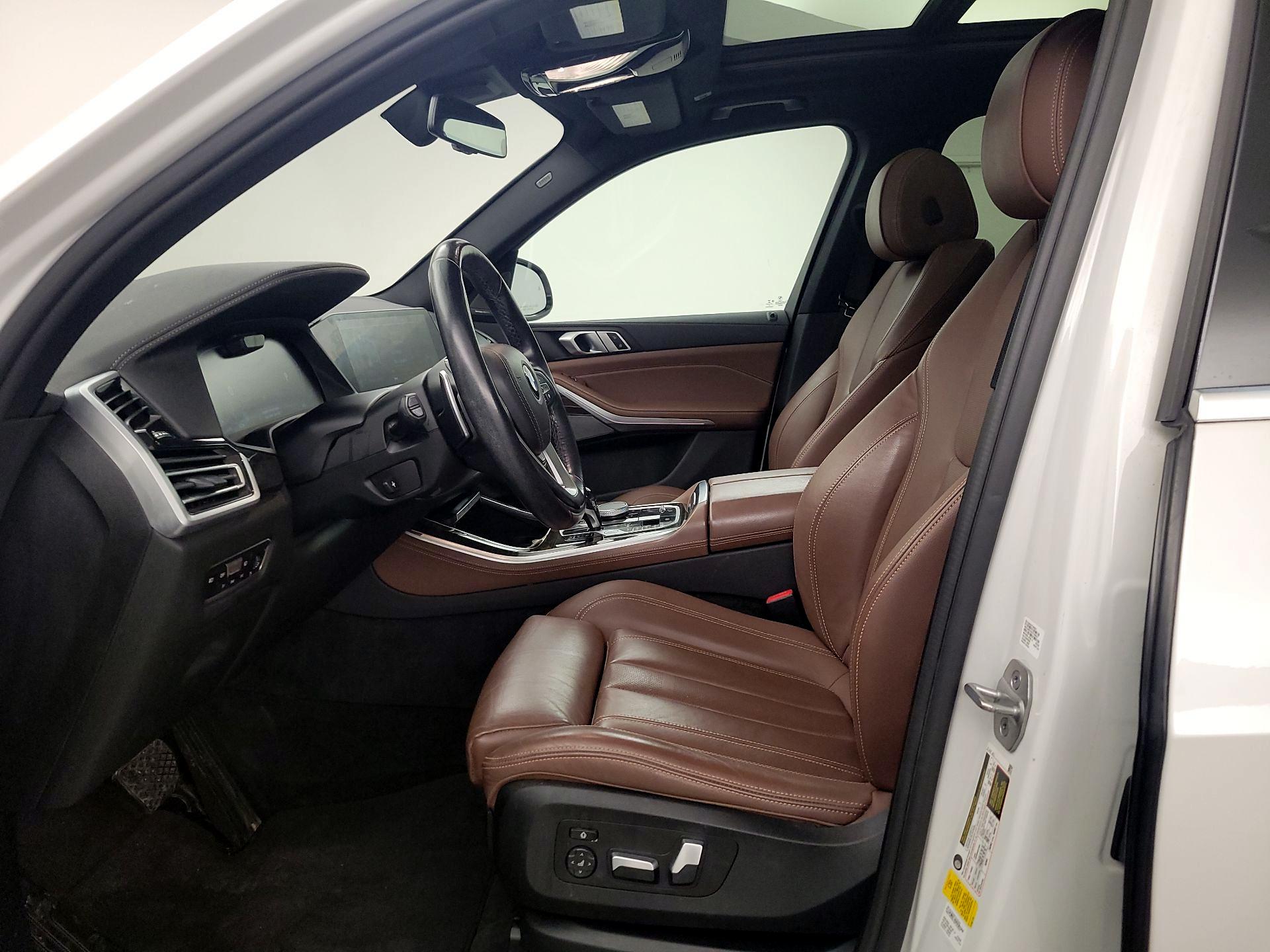 Thumbnail: 2021 BMW X5 - 11