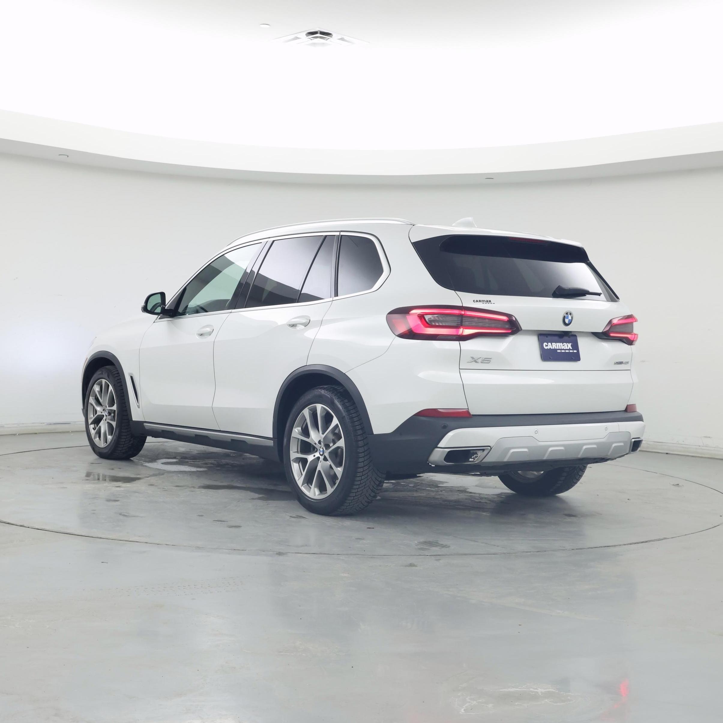 Thumbnail: 2021 BMW X5 - 2