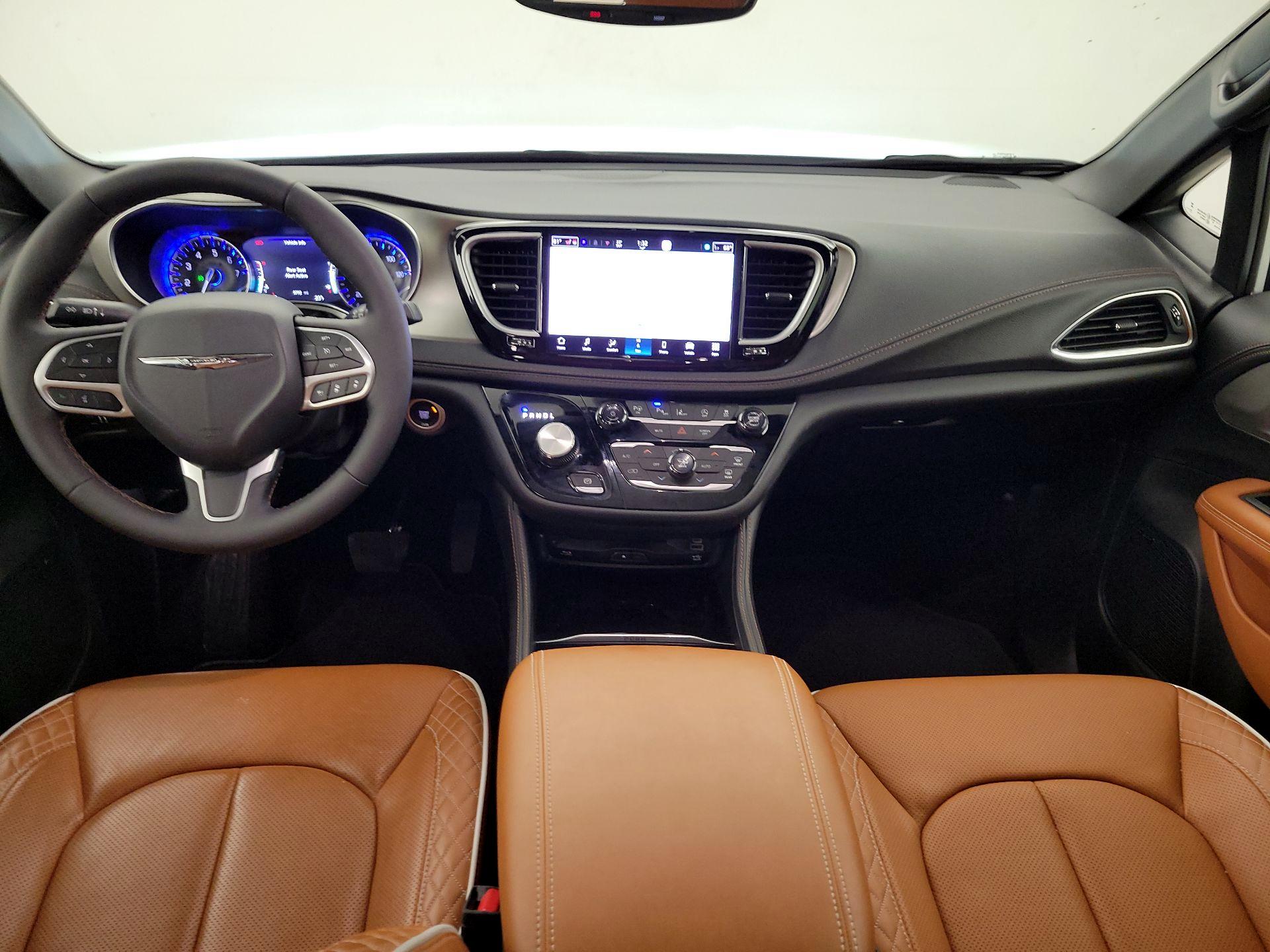 Thumbnail: 2024 Chrysler Pacifica - 9