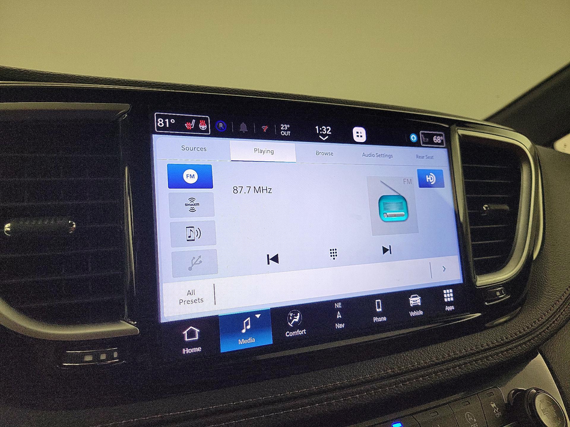 Thumbnail: 2024 Chrysler Pacifica - 16