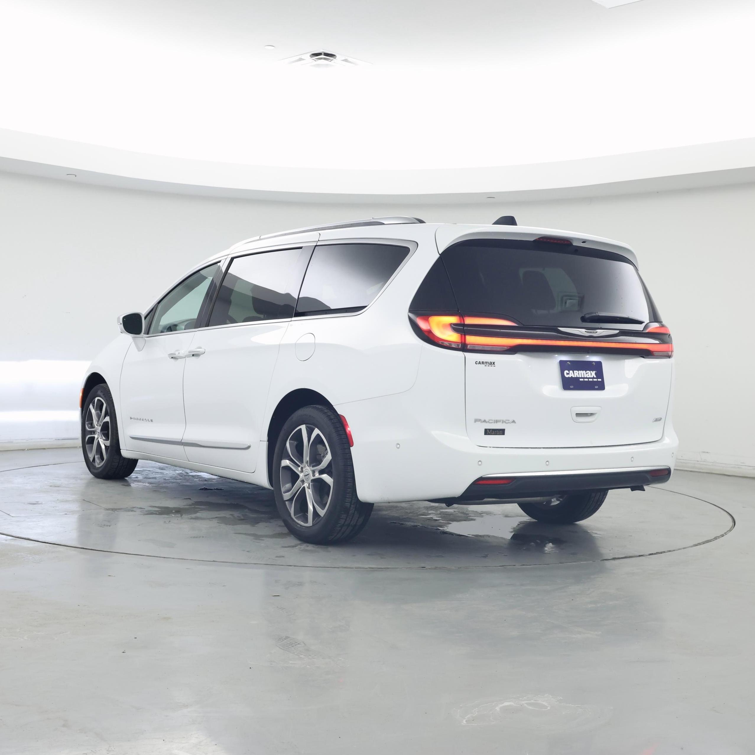 Thumbnail: 2024 Chrysler Pacifica - 2