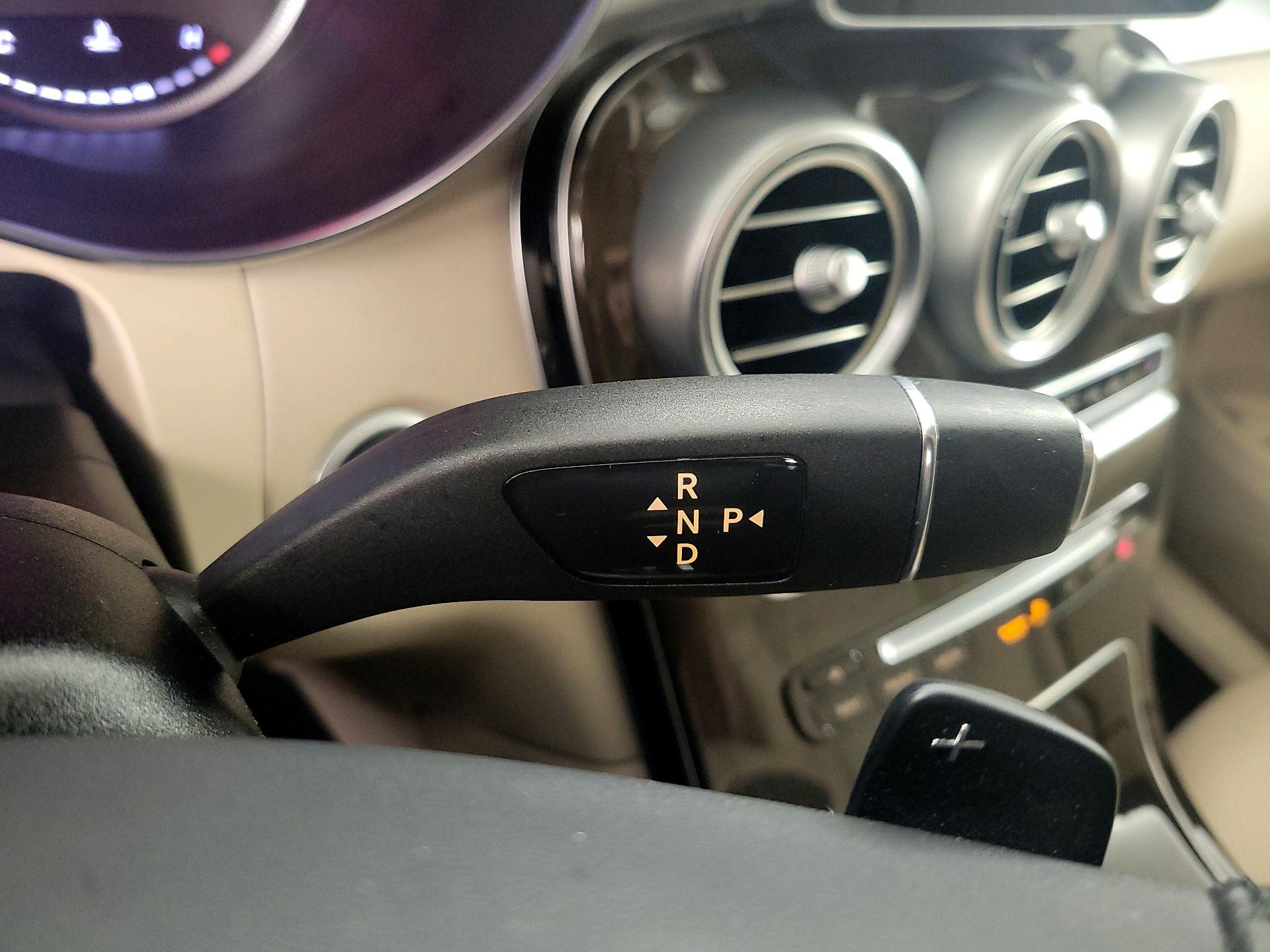 Thumbnail: 2018 Mercedes-Benz GLC - 18