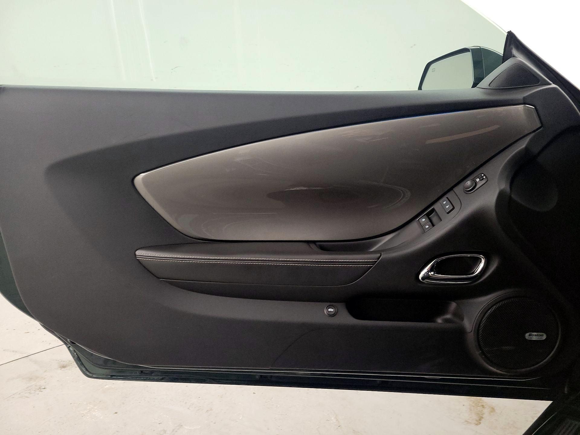 Thumbnail: 2015 Chevrolet Camaro - 12