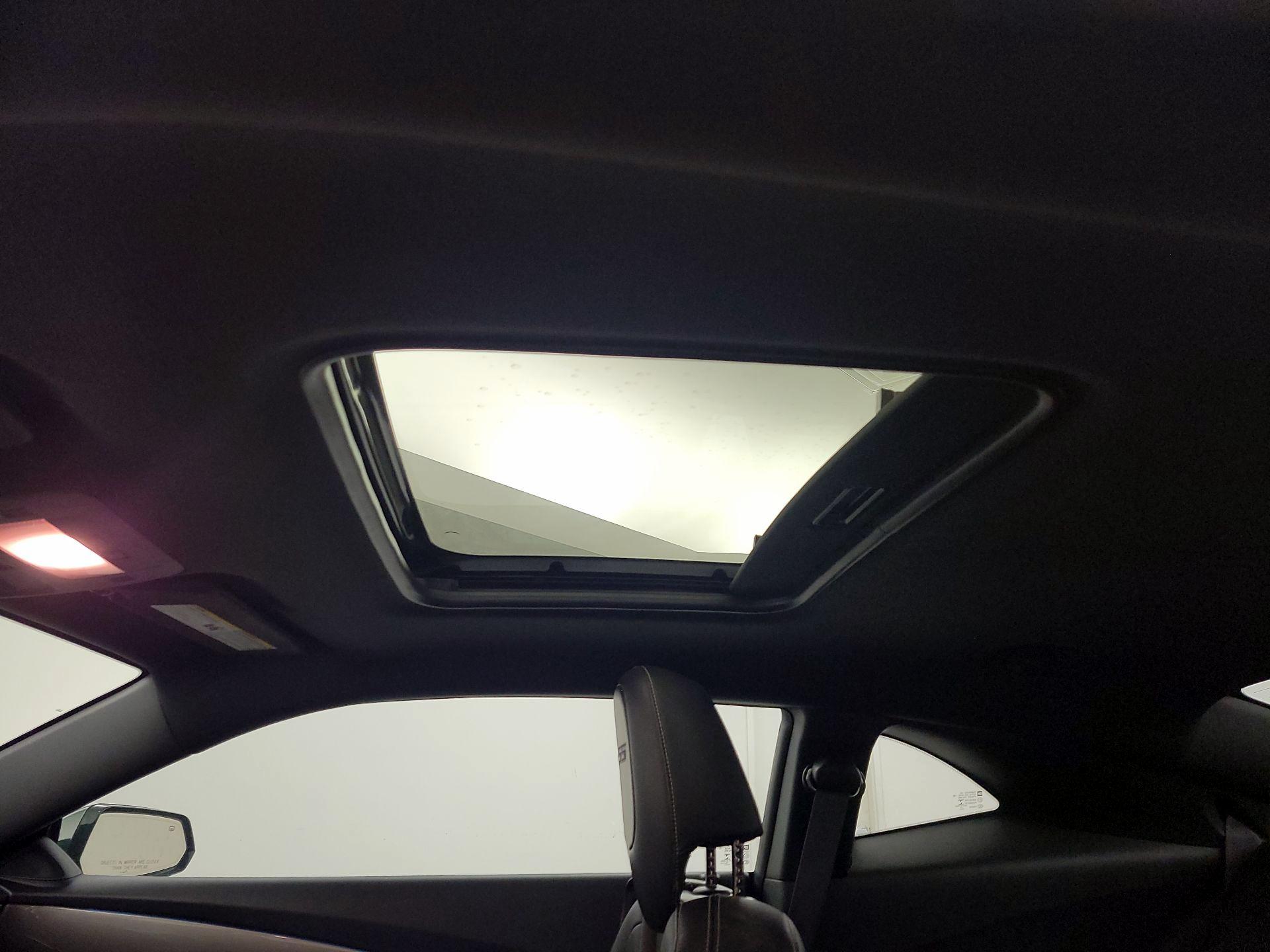 Thumbnail: 2015 Chevrolet Camaro - 18