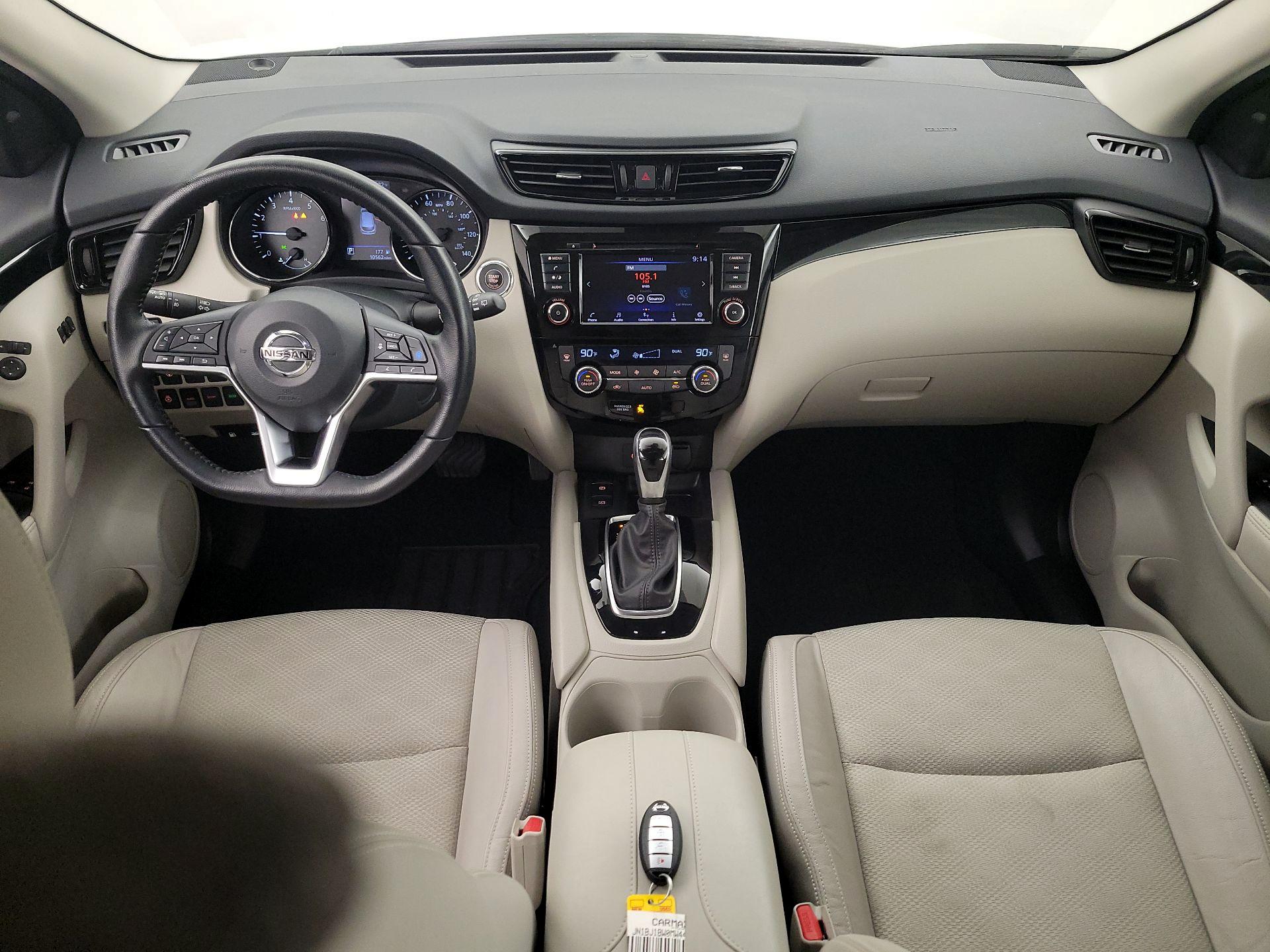 Thumbnail: 2021 Nissan Rogue Sport - 9