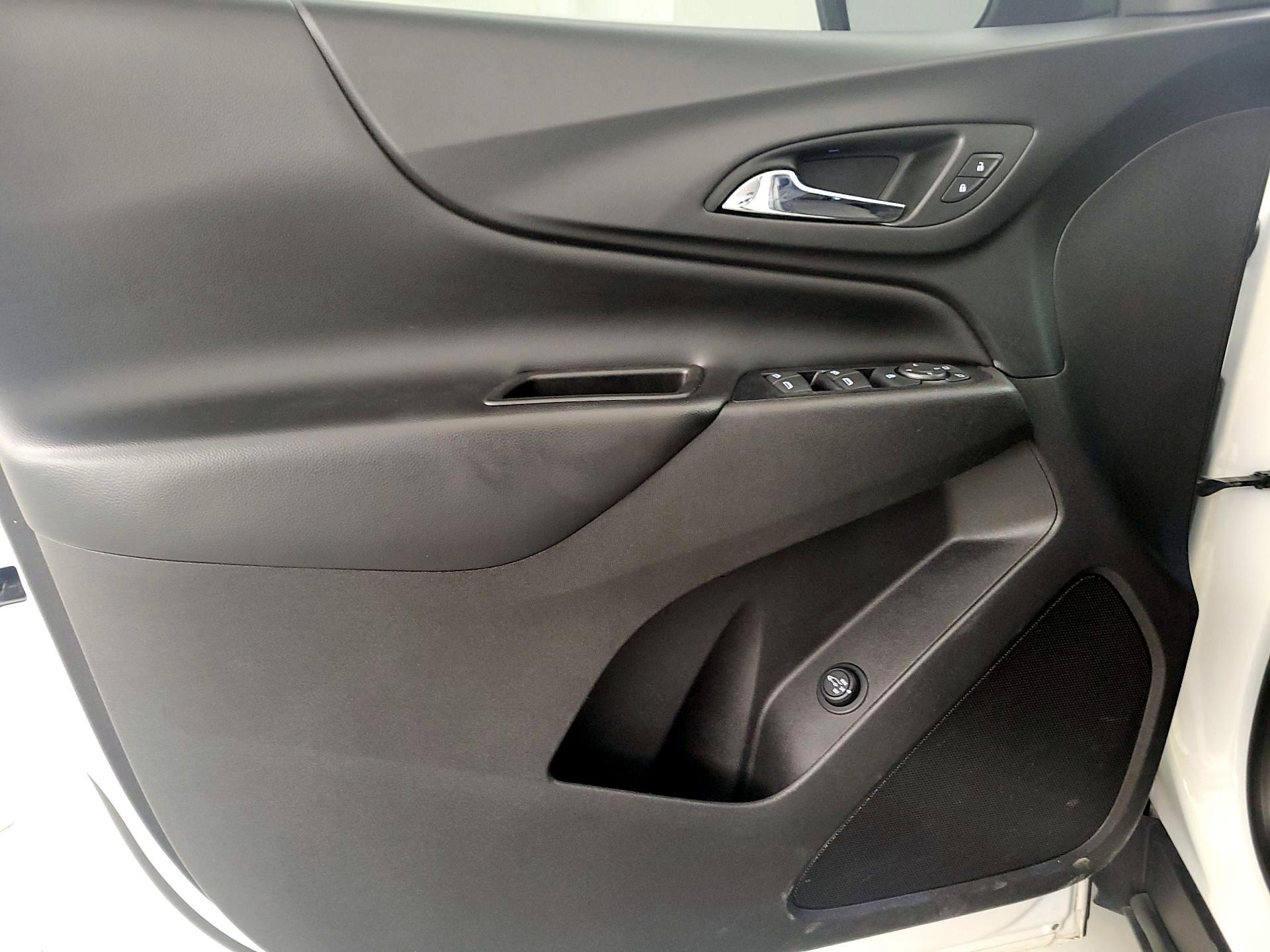 Thumbnail: 2019 Chevrolet Equinox - 12