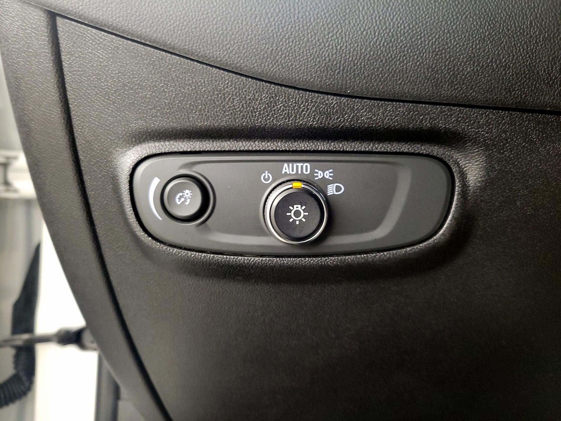 Thumbnail: 2019 Chevrolet Equinox - 13