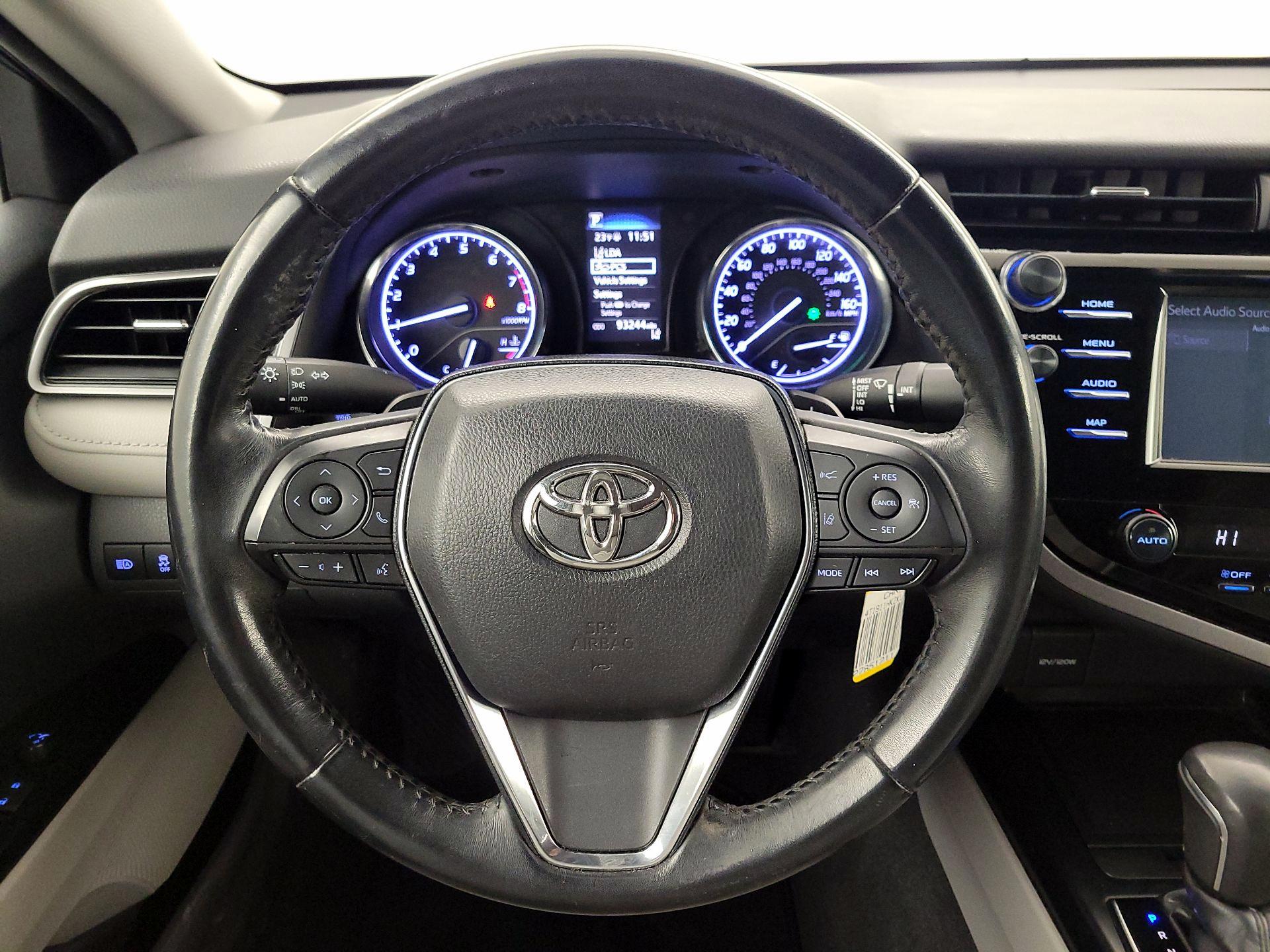 Thumbnail: 2019 Toyota Camry - 10