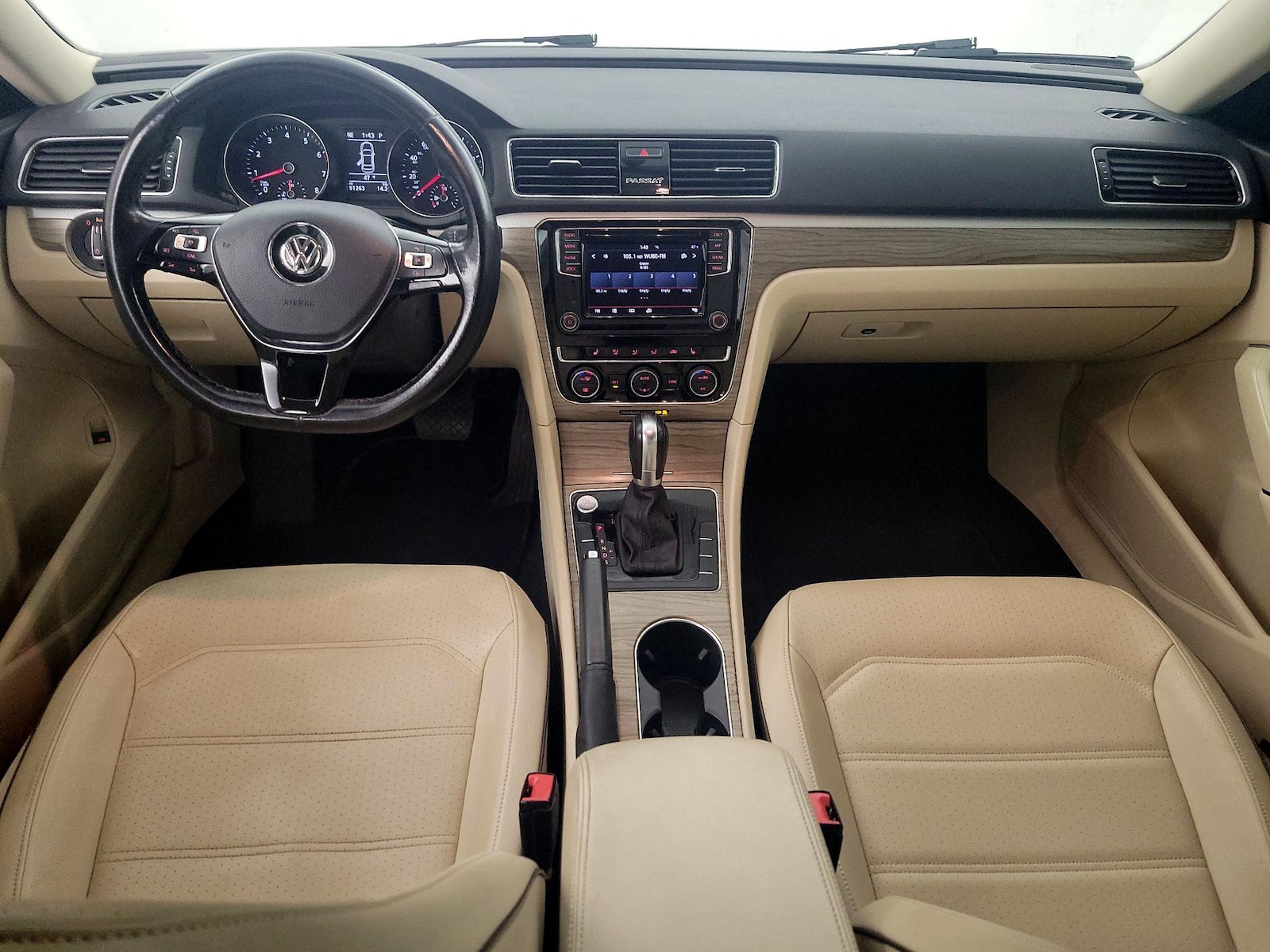 2018 Volkswagen Passat SE