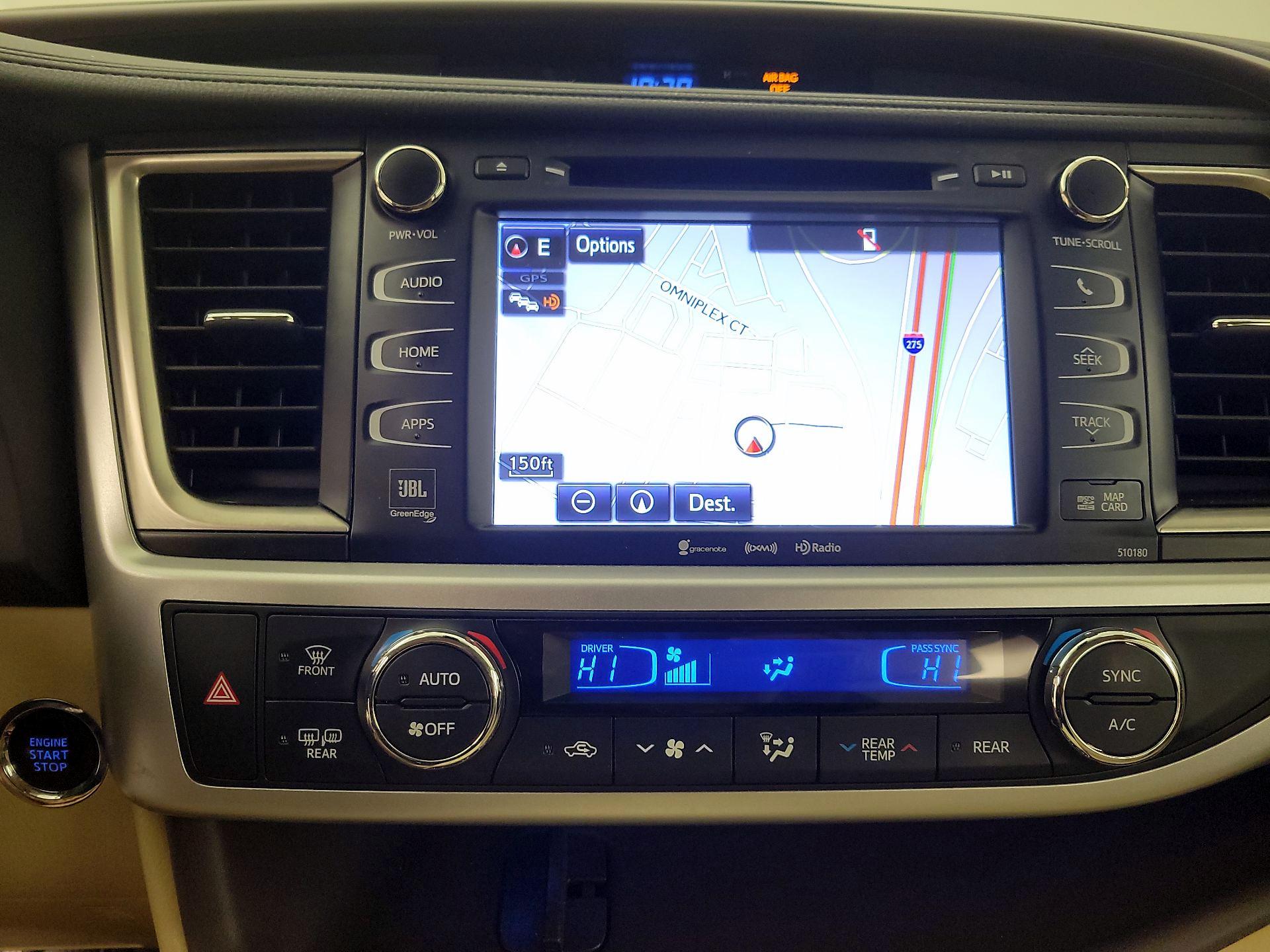 Thumbnail: 2018 Toyota Highlander - 14