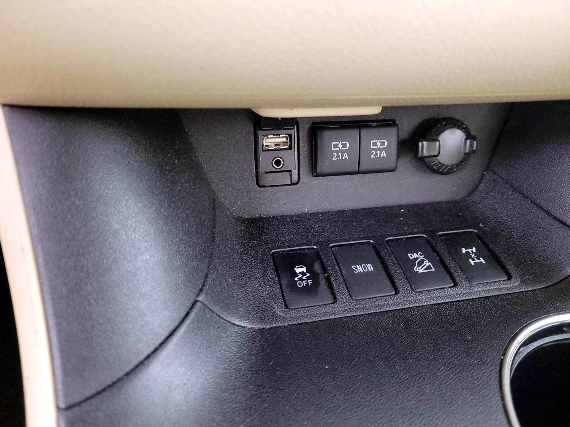 Thumbnail: 2018 Toyota Highlander - 19