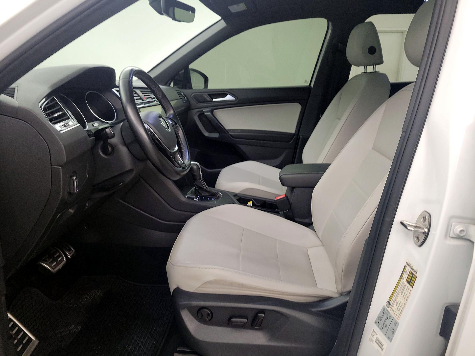 Thumbnail: 2021 Volkswagen Tiguan - 11