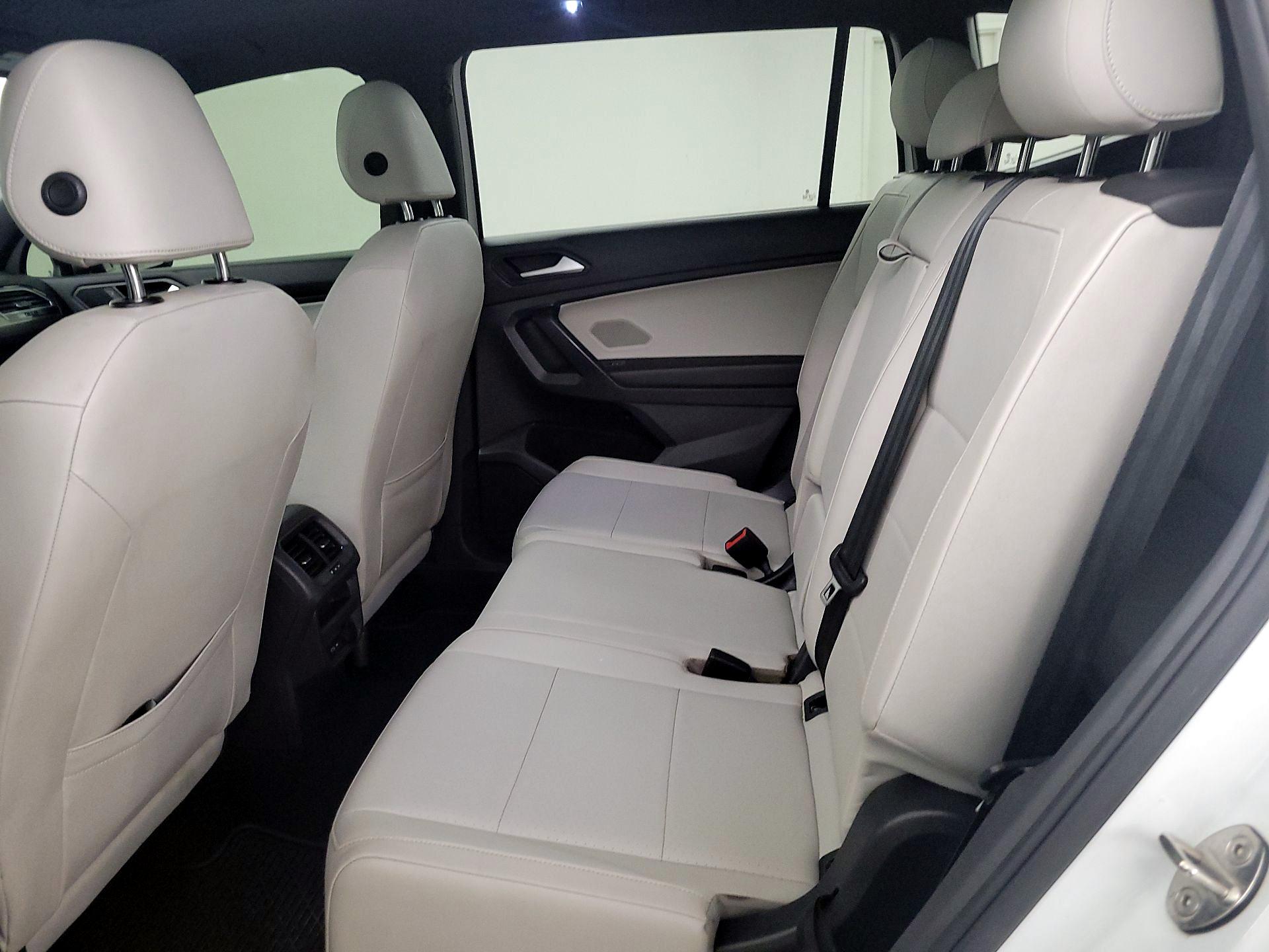 Thumbnail: 2021 Volkswagen Tiguan - 20