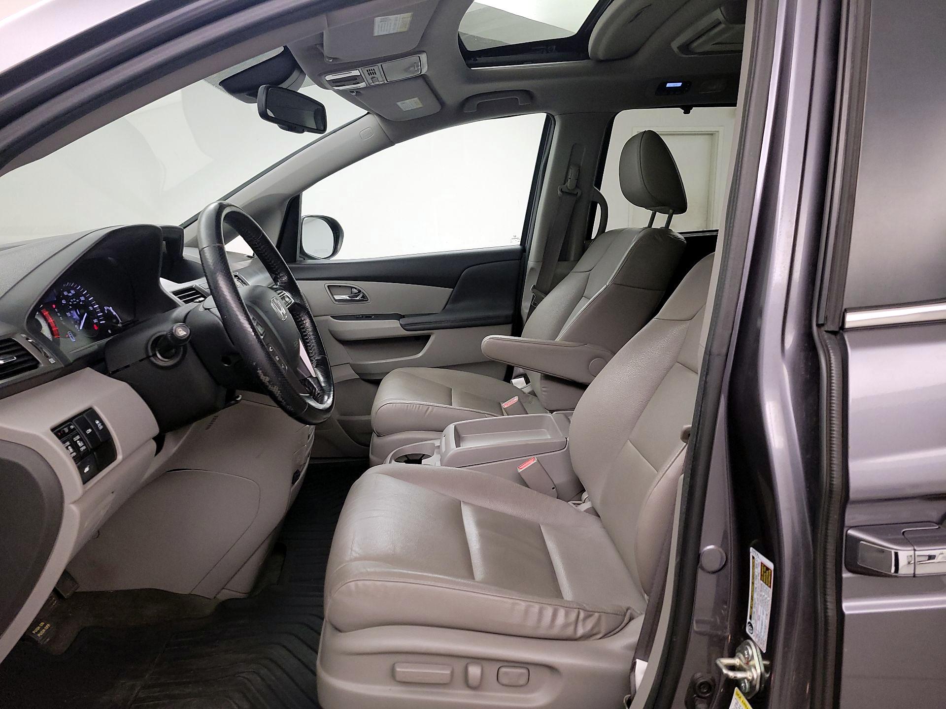 Thumbnail: 2015 Honda Odyssey - 11