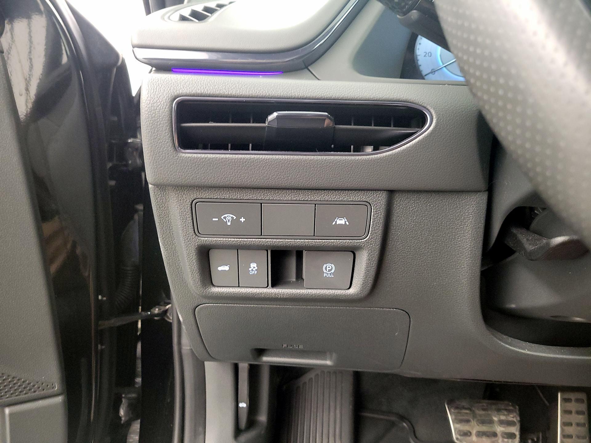 Thumbnail: 2022 Hyundai Sonata - 13