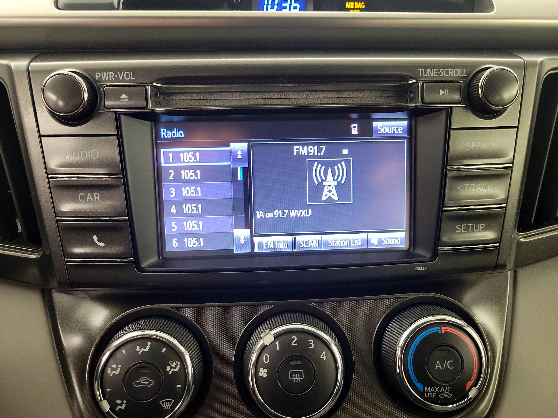 Thumbnail: 2015 Toyota RAV4 - 15