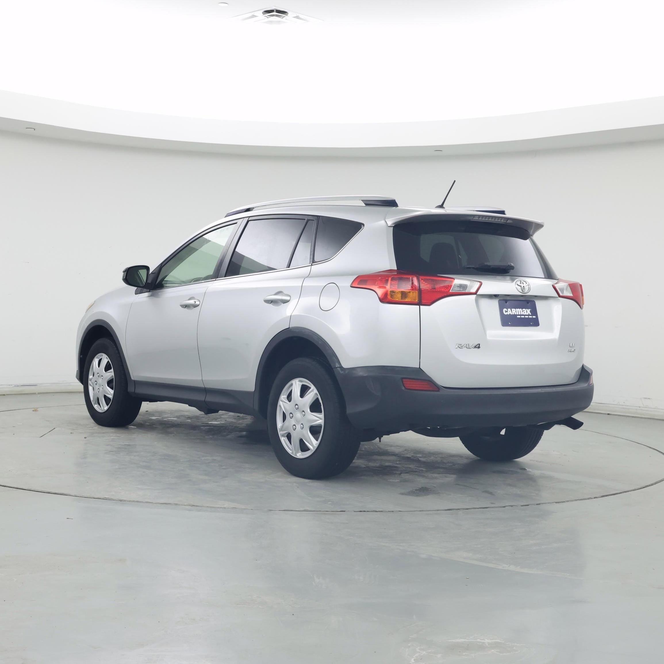 Thumbnail: 2015 Toyota RAV4 - 2