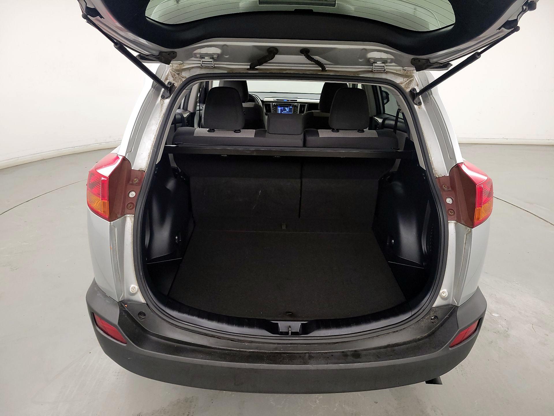 Thumbnail: 2015 Toyota RAV4 - 20