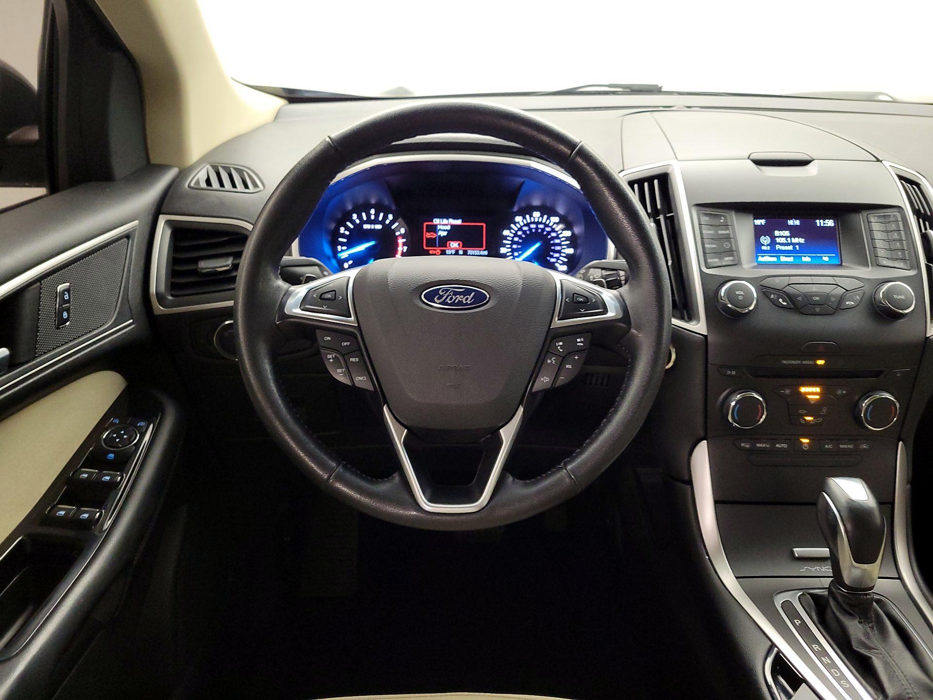 Thumbnail: 2016 Ford Edge - 10