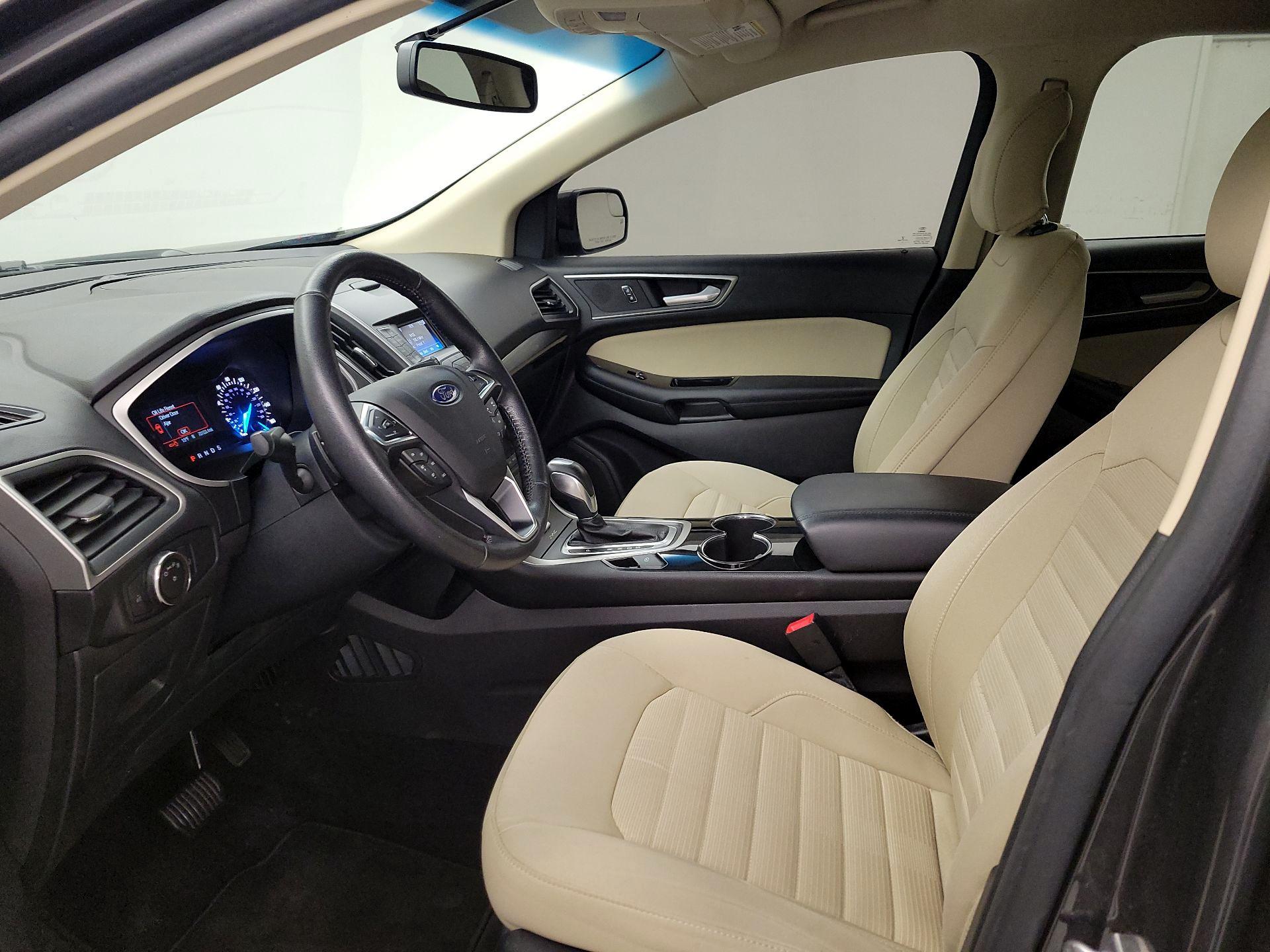 Thumbnail: 2016 Ford Edge - 11