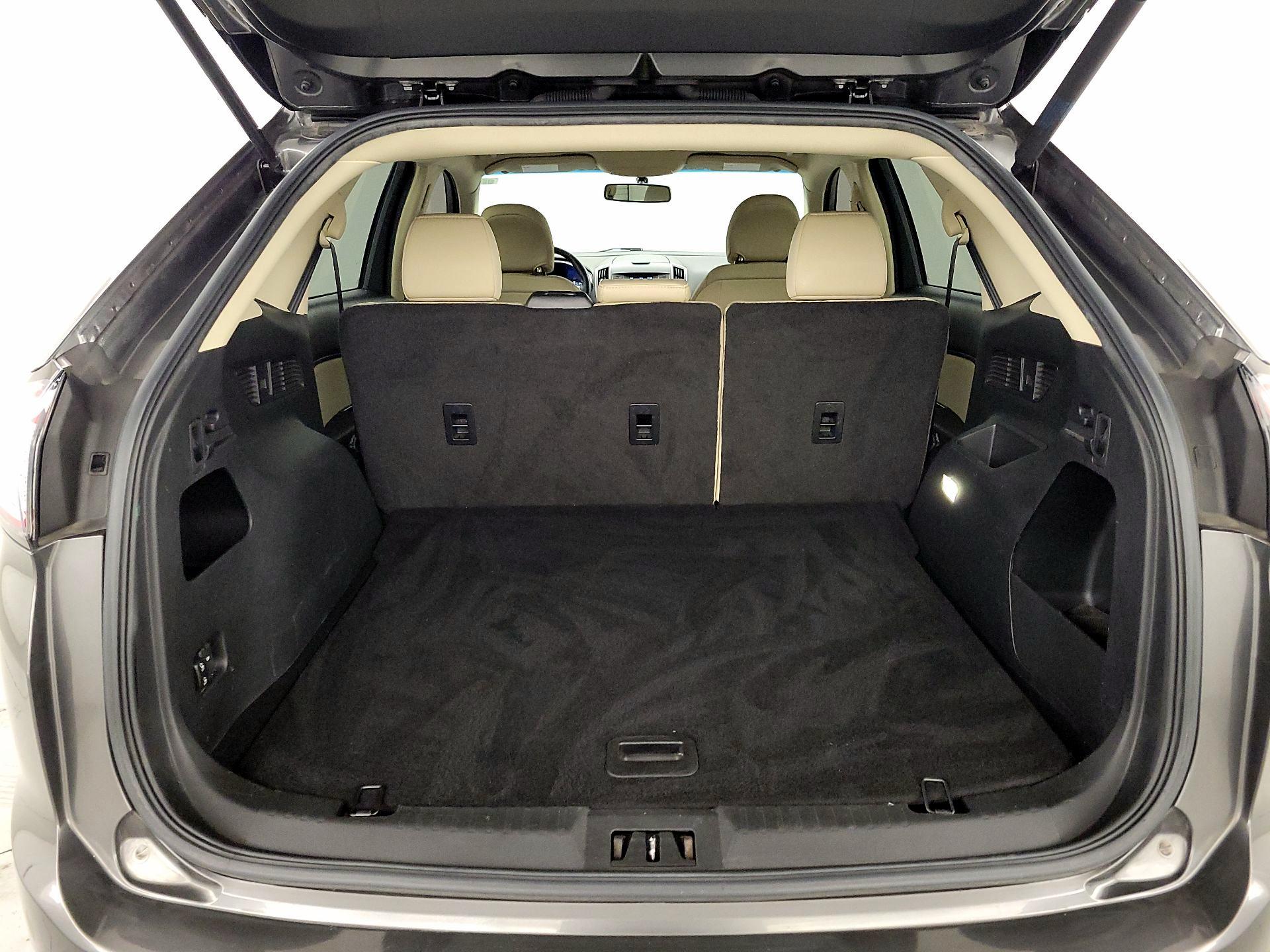 Thumbnail: 2016 Ford Edge - 19