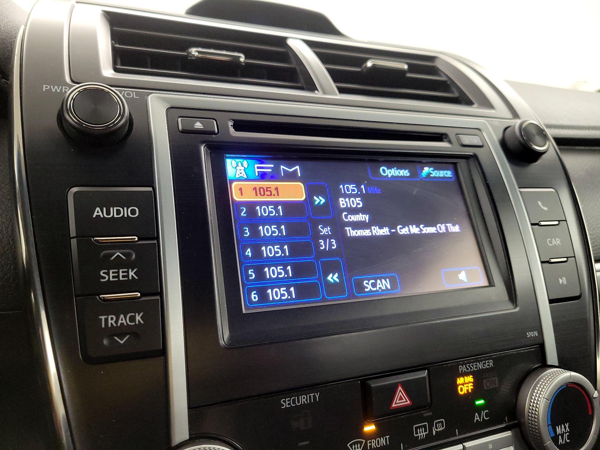 Thumbnail: 2014 Toyota Camry - 14