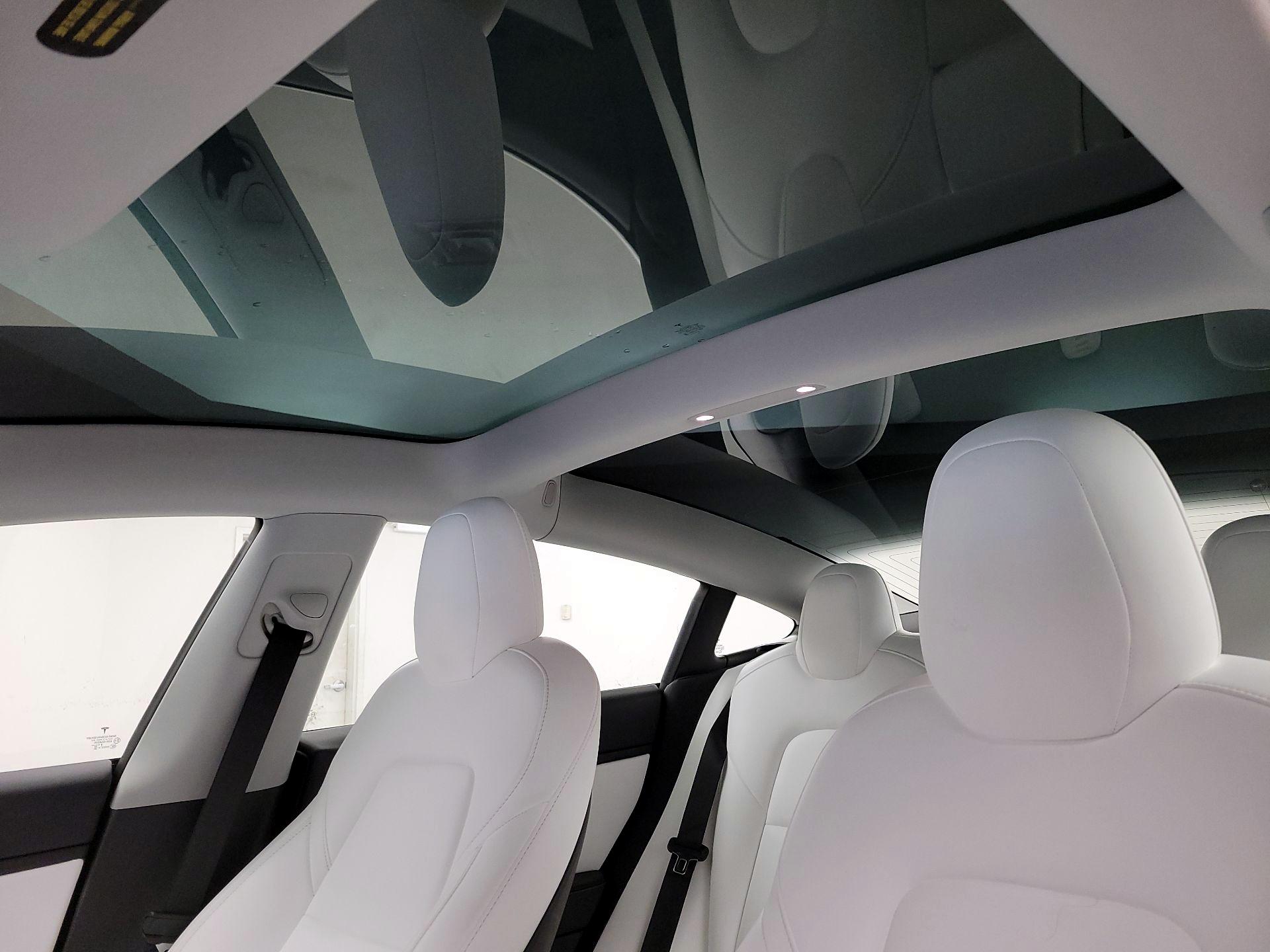 Thumbnail: 2019 Tesla Model 3 - 18