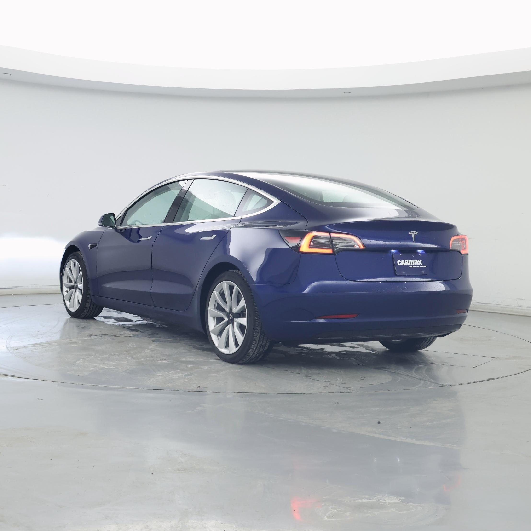 Thumbnail: 2019 Tesla Model 3 - 2