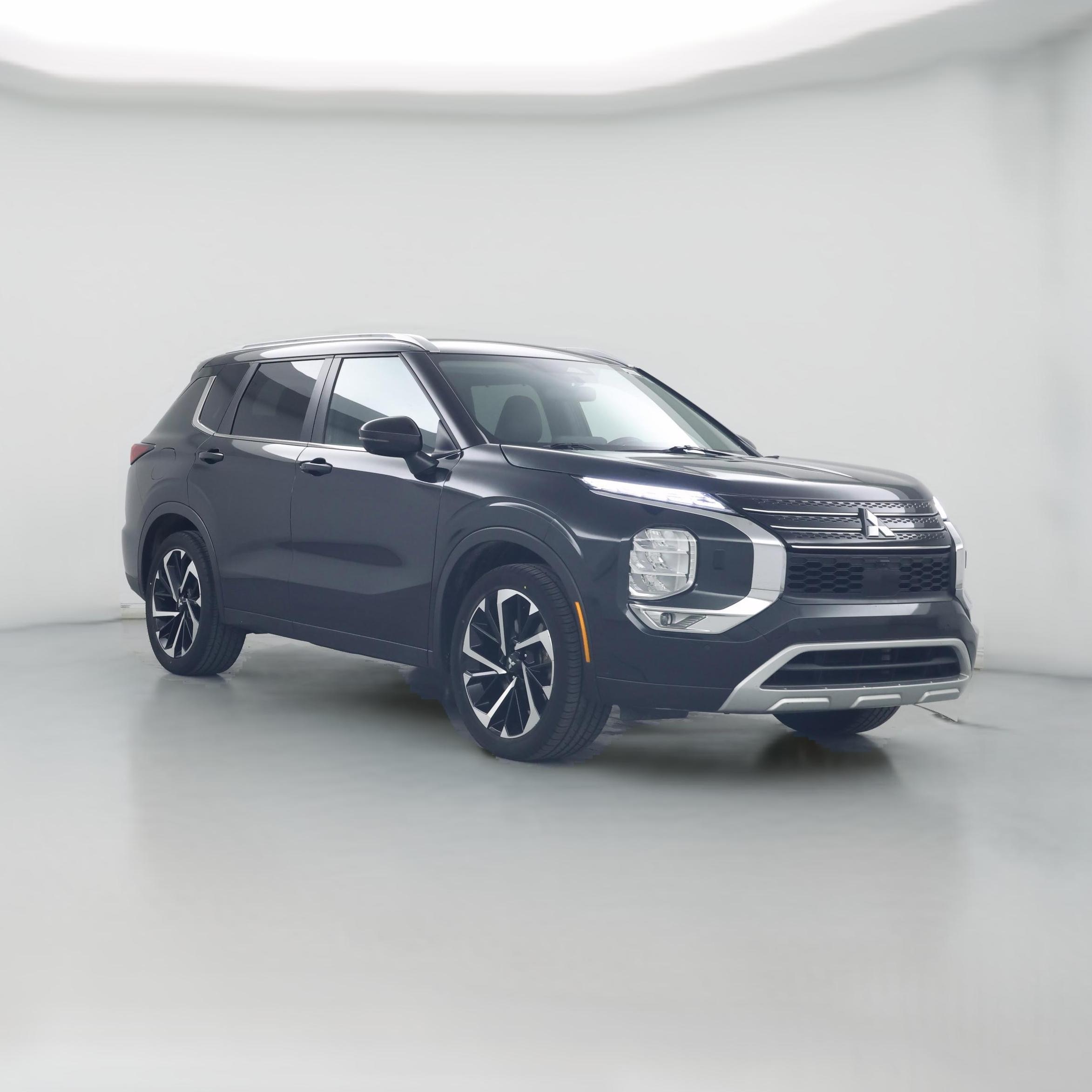 Thumbnail: 2022 Mitsubishi Outlander - 1