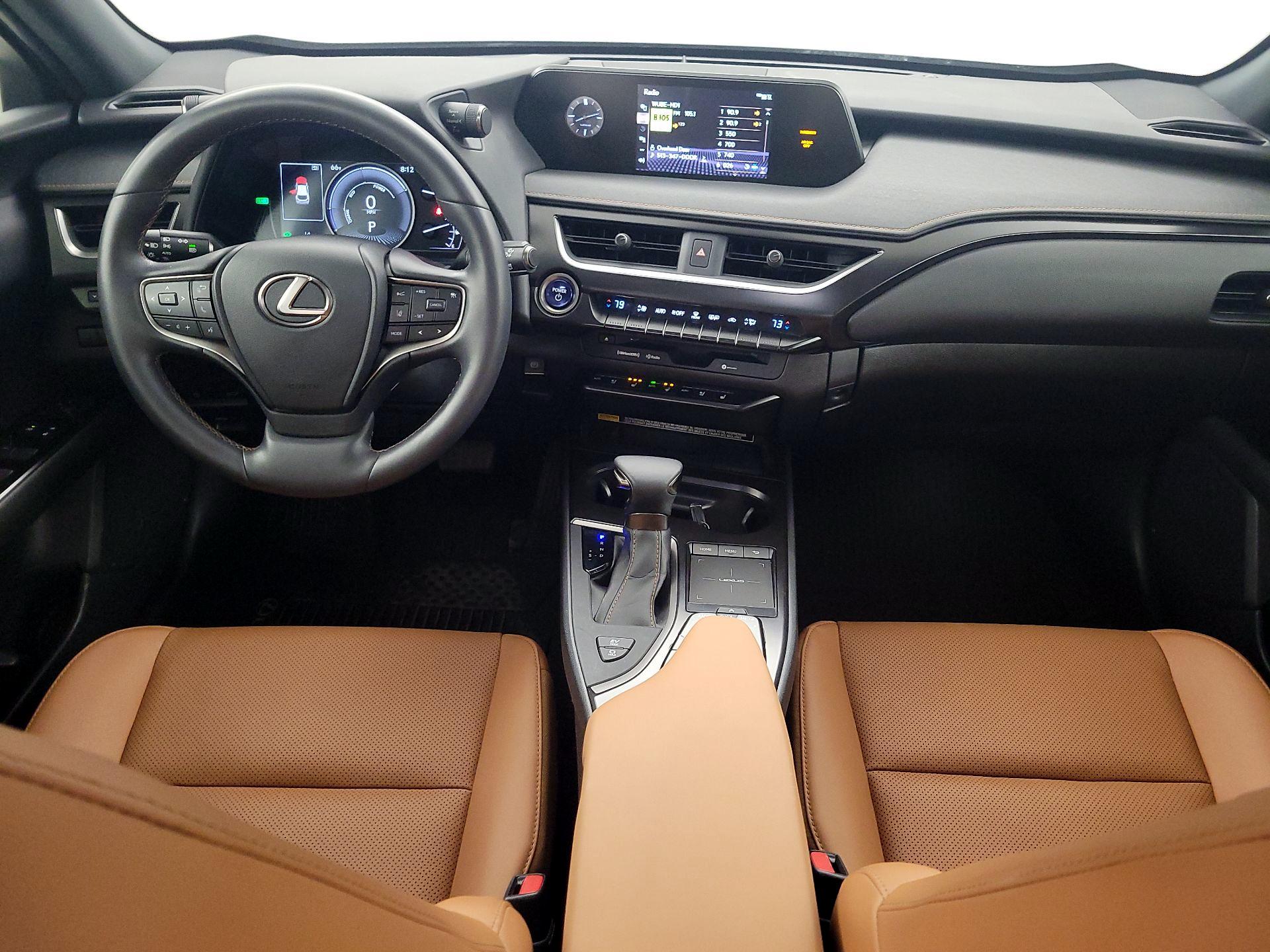 Thumbnail: 2022 Lexus UX - 9