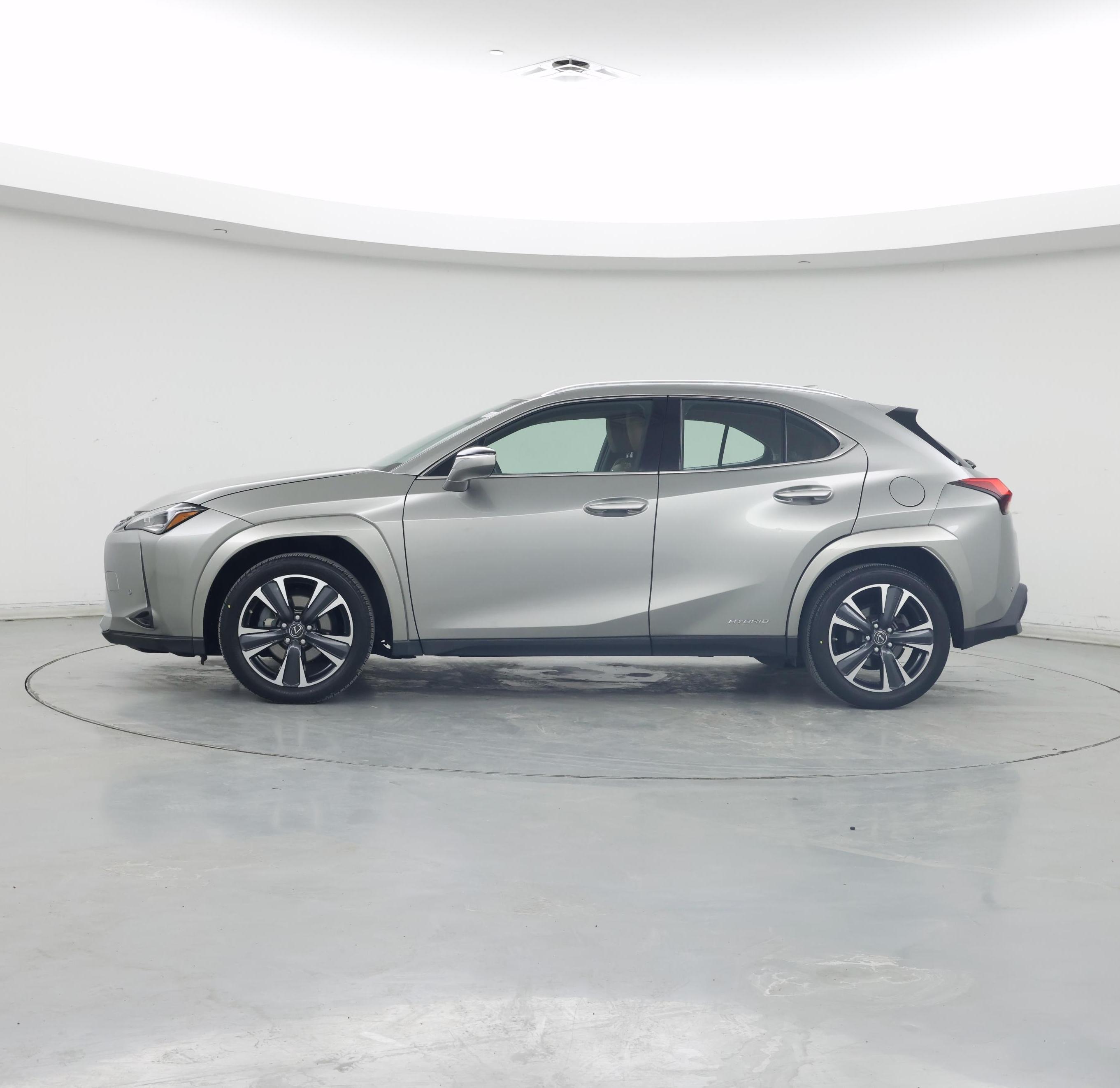 Thumbnail: 2022 Lexus UX - 3
