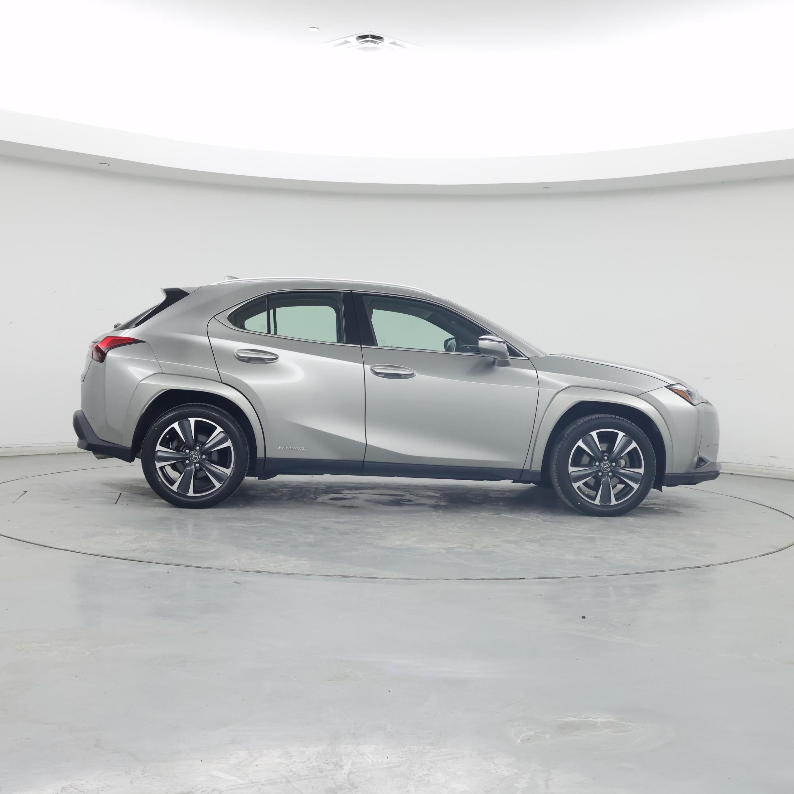 Thumbnail: 2022 Lexus UX - 7