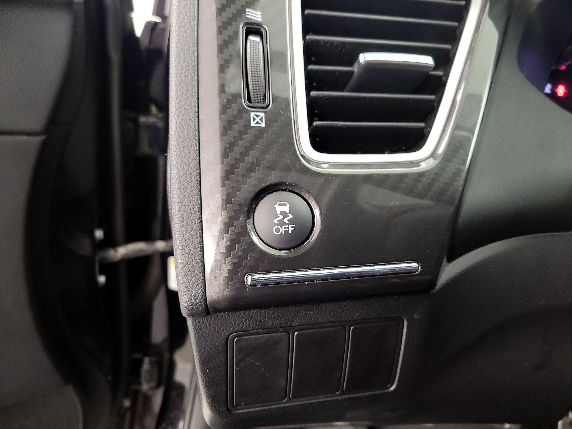 Thumbnail: 2015 Honda Civic - 13