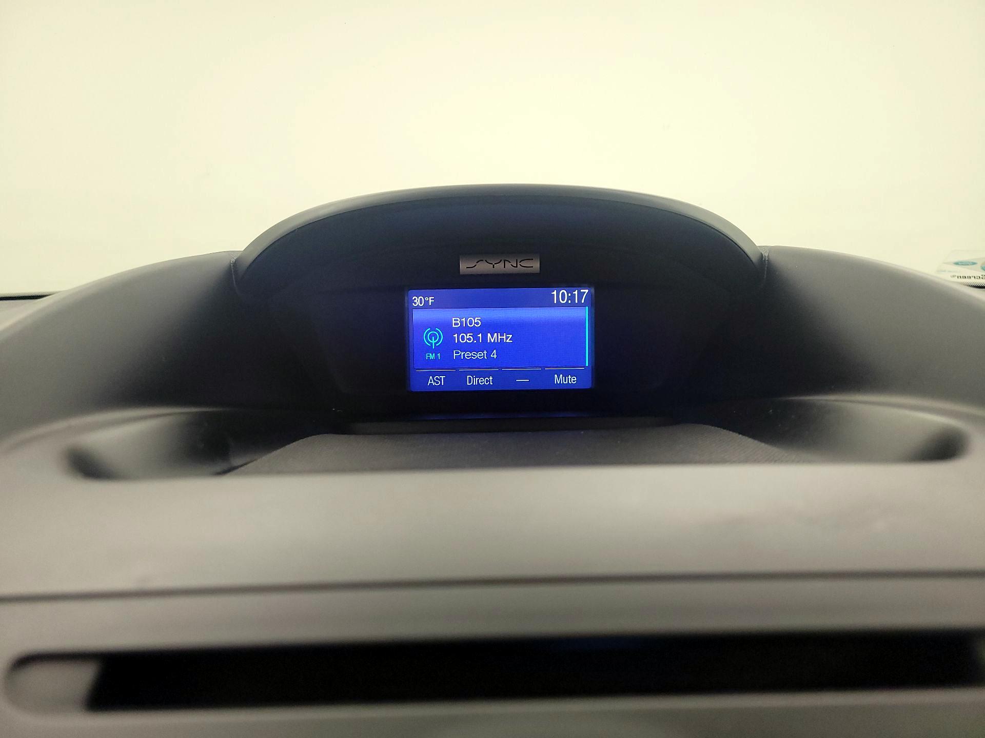 Thumbnail: 2015 Ford Escape - 15