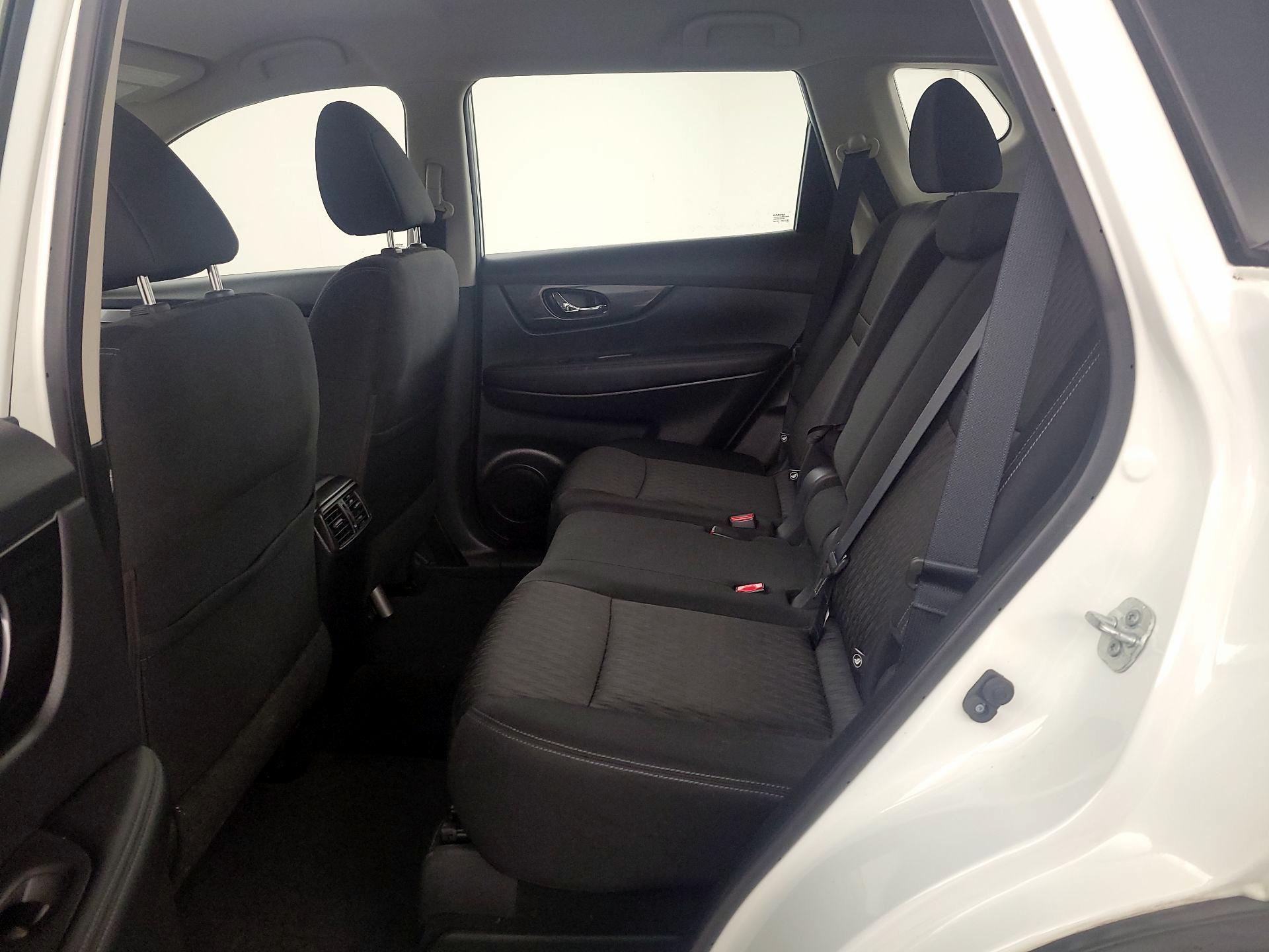 Thumbnail: 2018 Nissan Rogue - 19