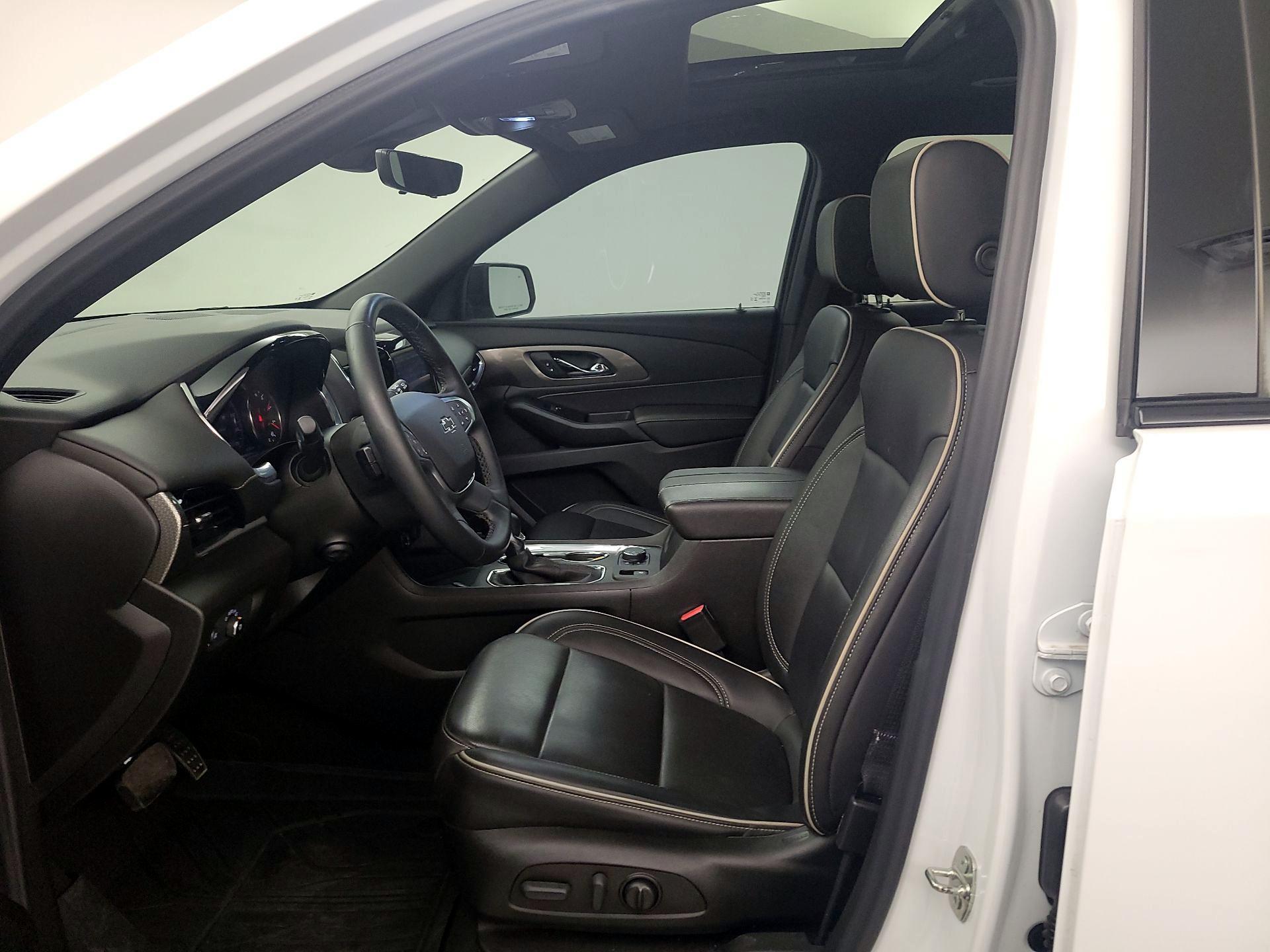 Thumbnail: 2023 Chevrolet Traverse - 11