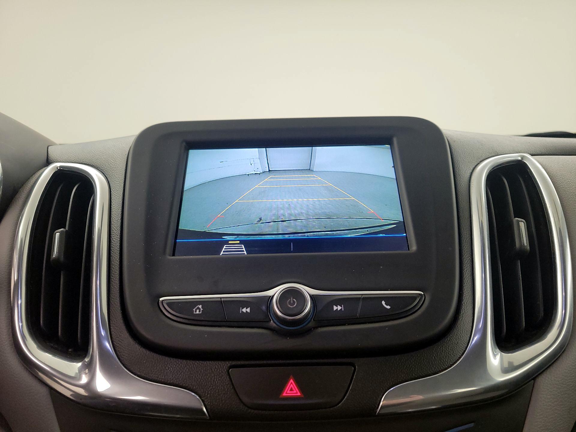 Thumbnail: 2019 Chevrolet Equinox - 14