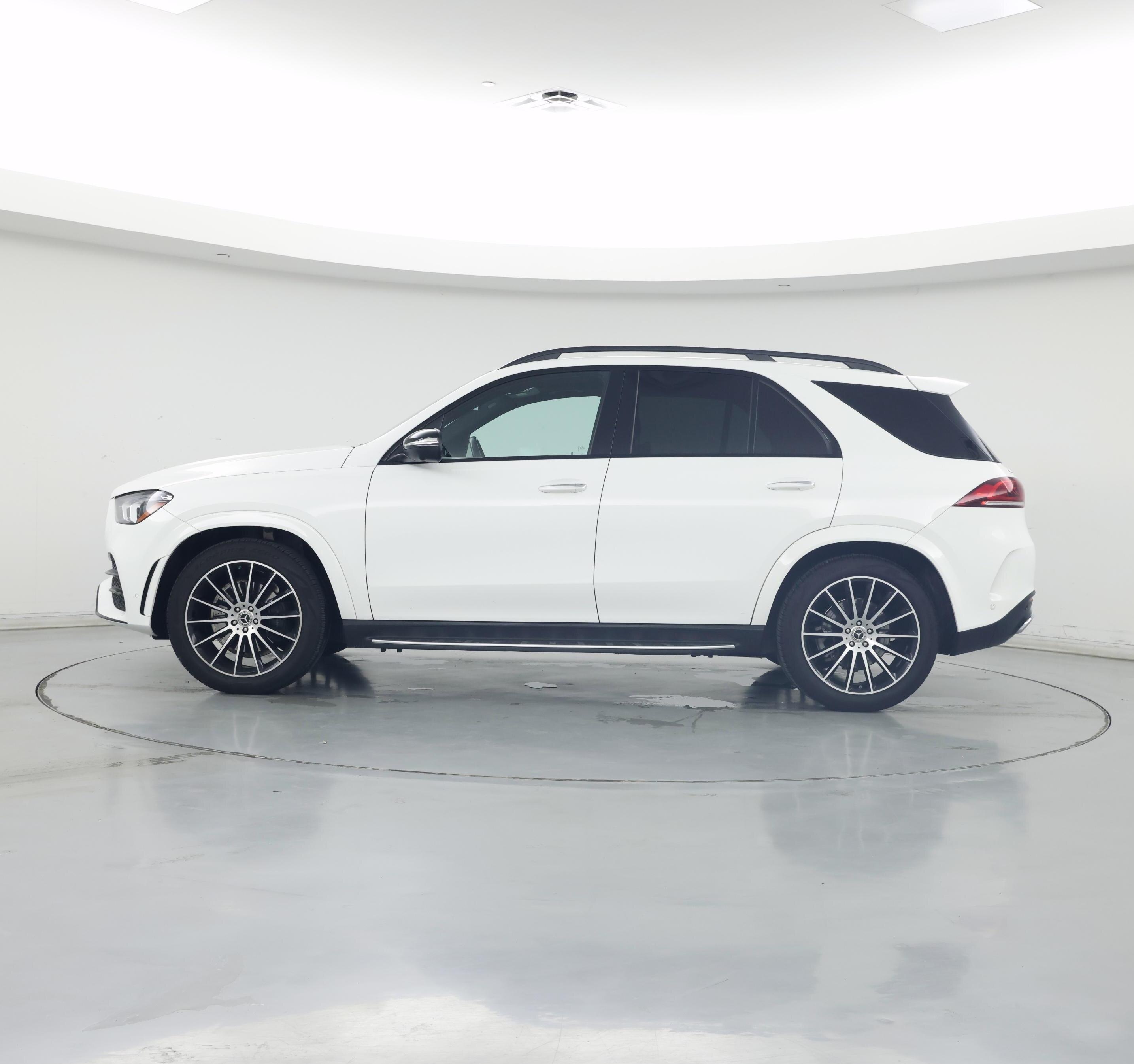 Thumbnail: 2020 Mercedes-Benz GLE - 3